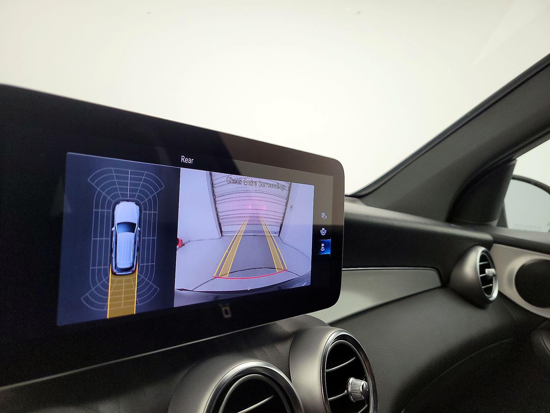 Thumbnail: 2022 Mercedes-Benz GLC - 14