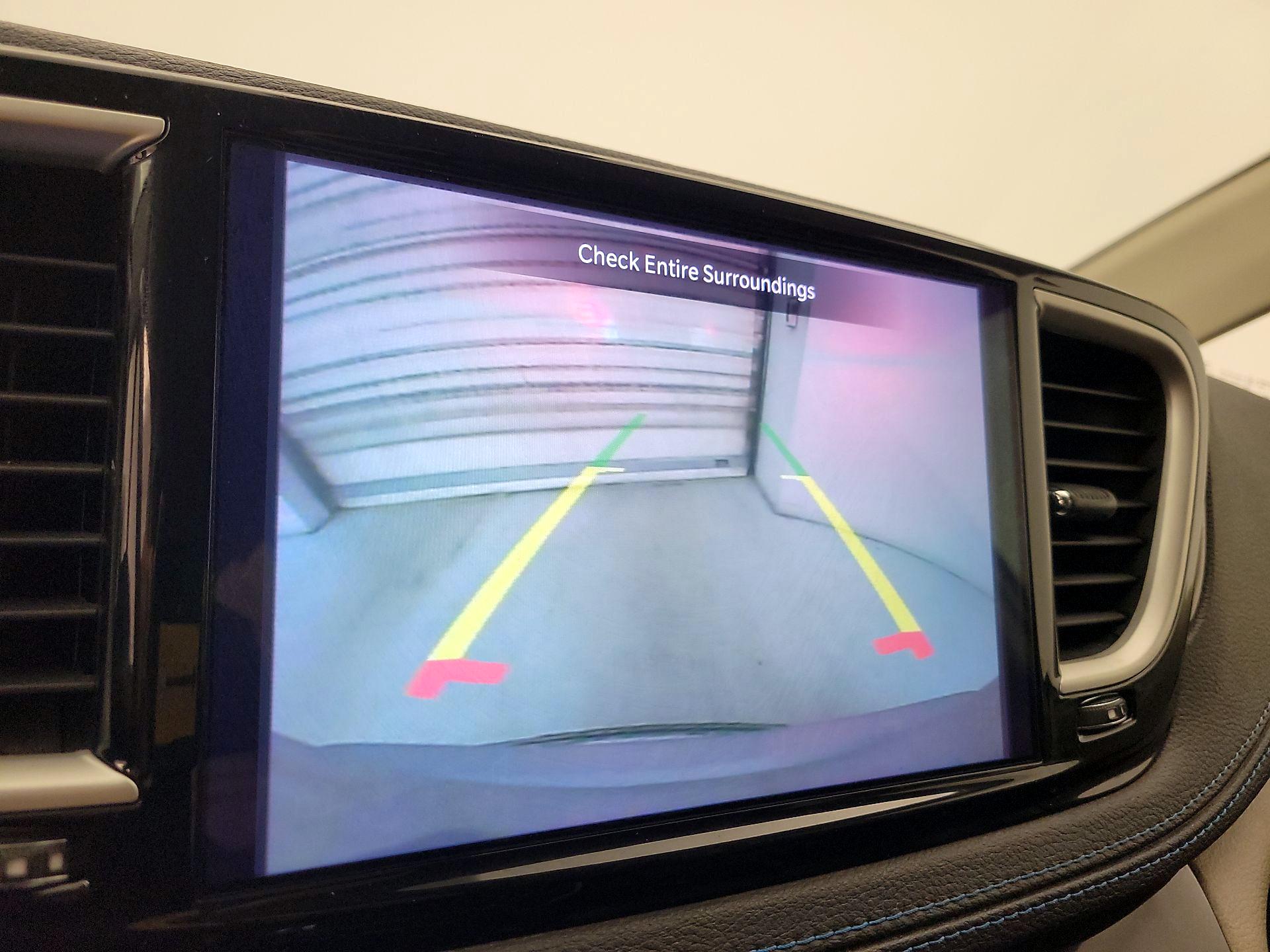 Thumbnail: 2021 Chrysler Pacifica - 14