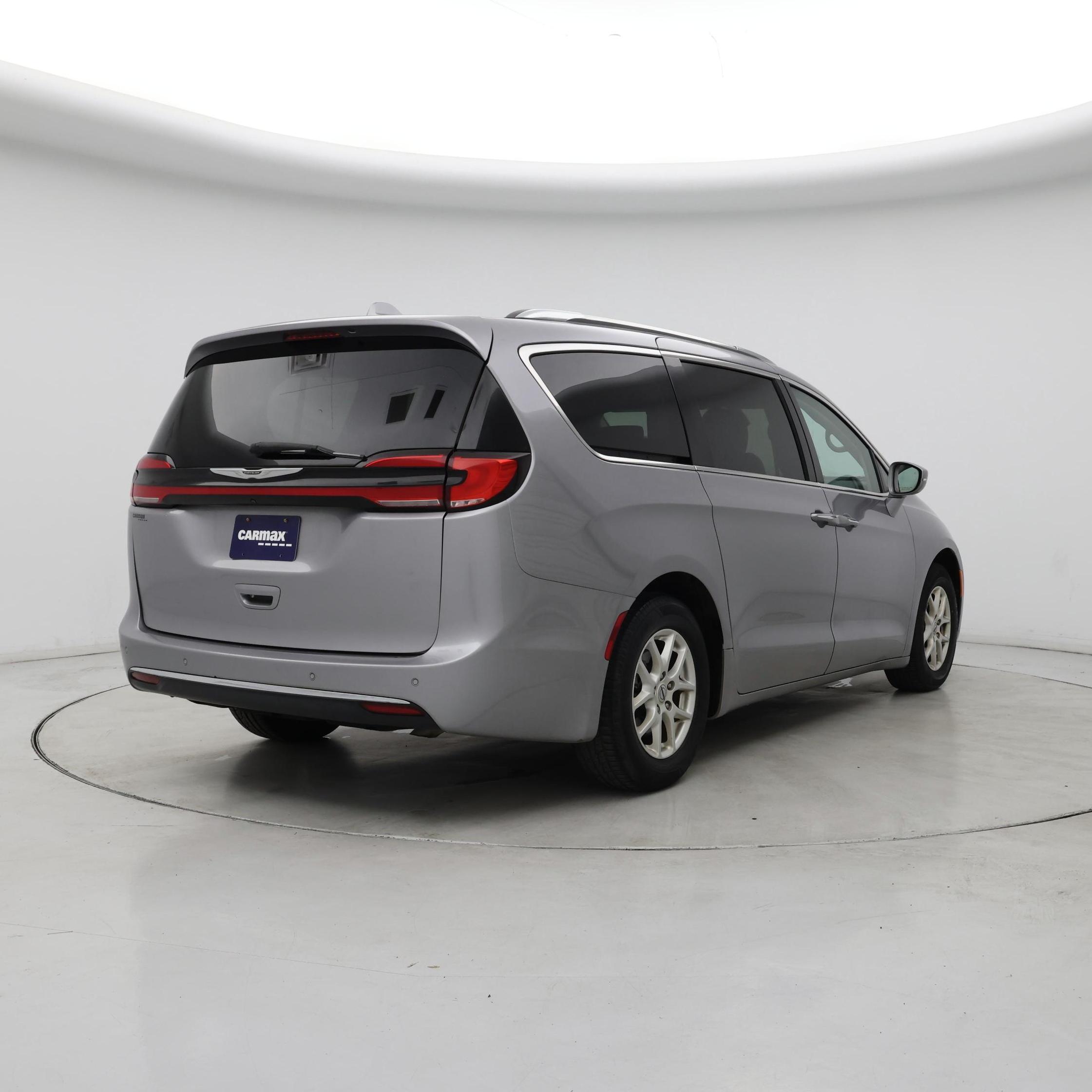 Thumbnail: 2021 Chrysler Pacifica - 8