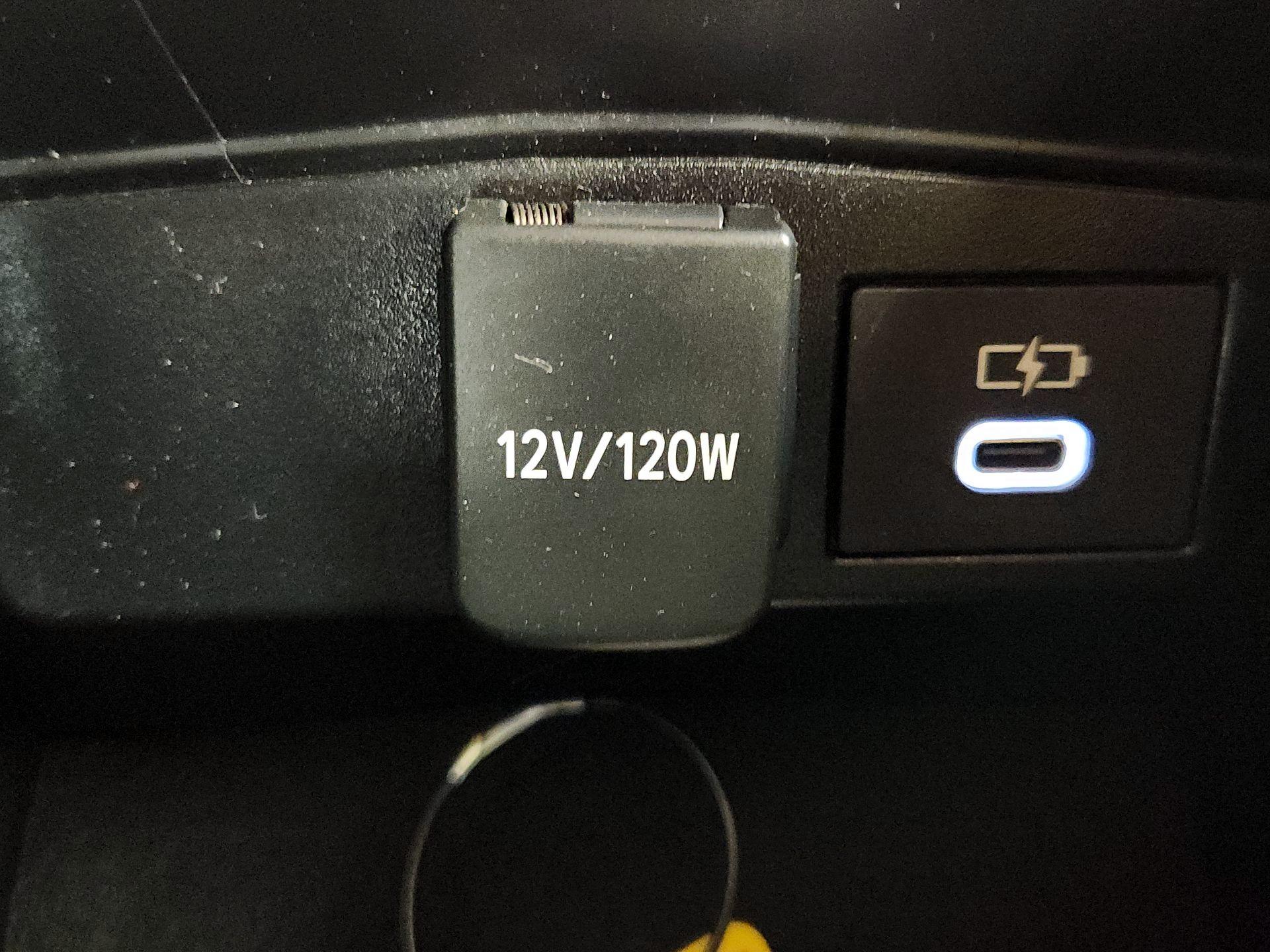 Thumbnail: 2023 Toyota Corolla - 18