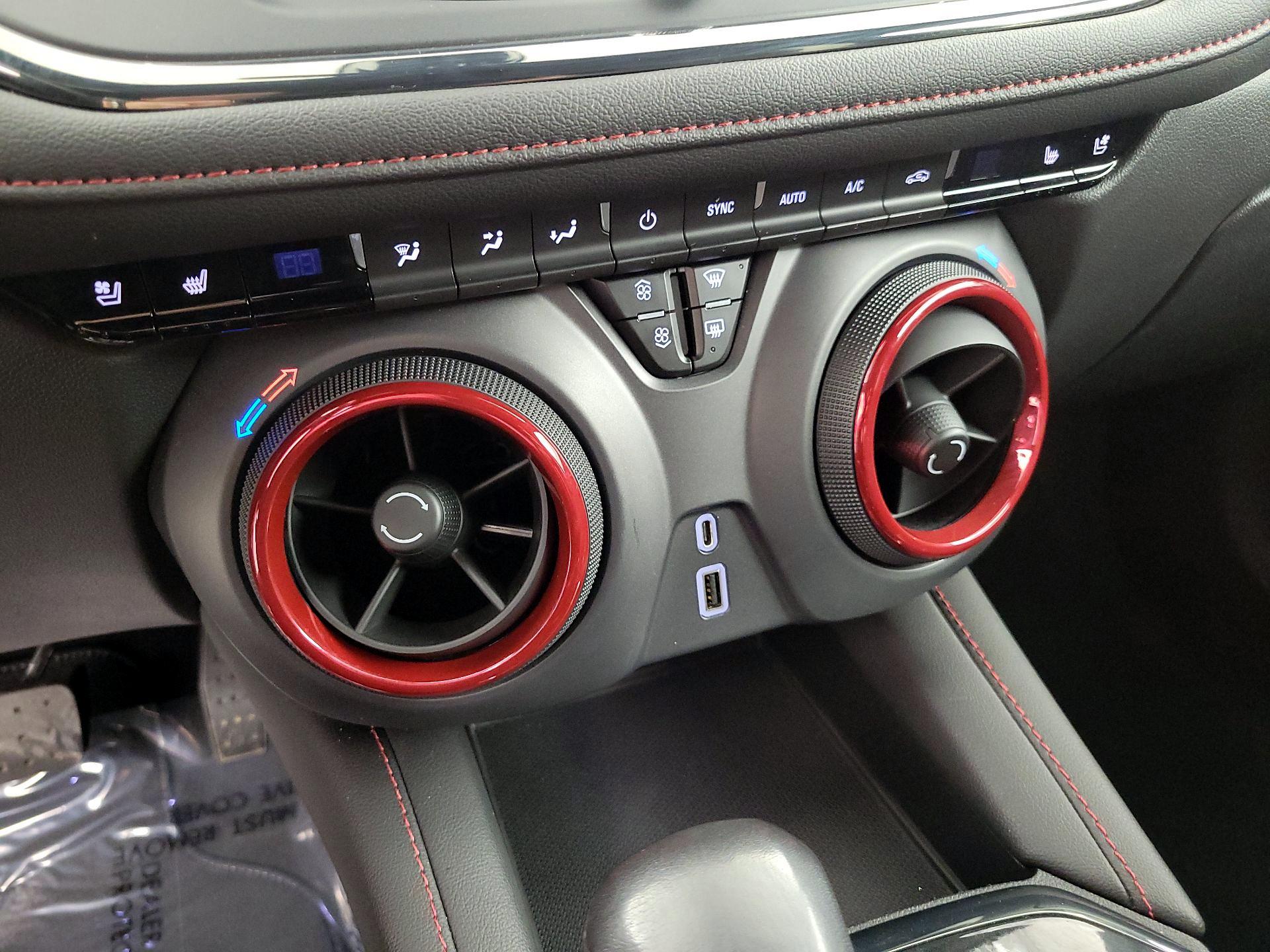 Thumbnail: 2022 Chevrolet Blazer - 17