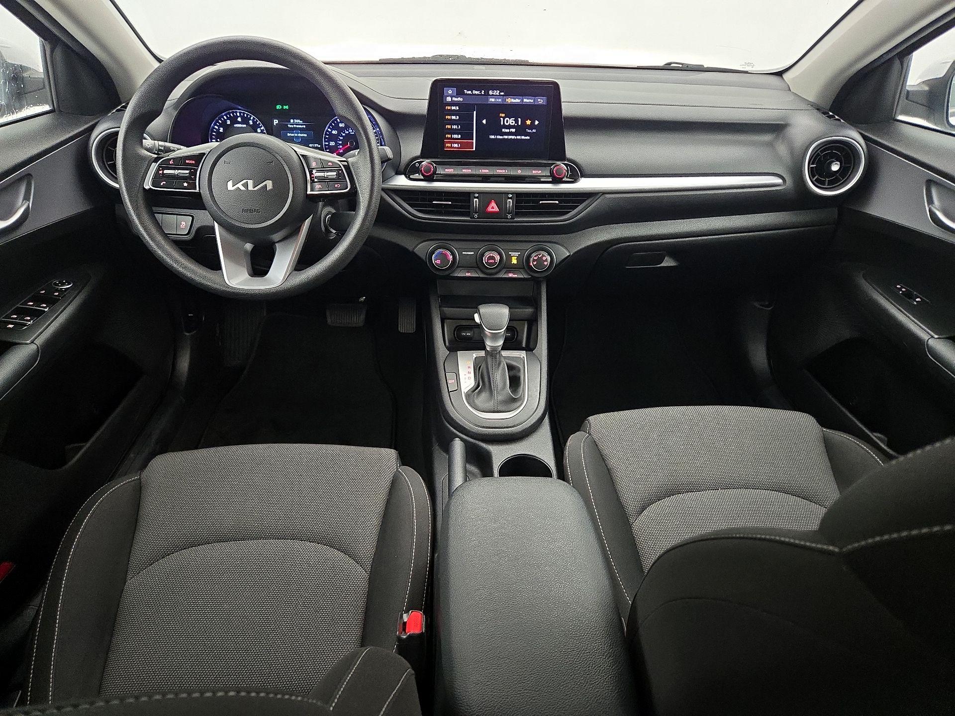 Thumbnail: 2023 Kia Forte - 9