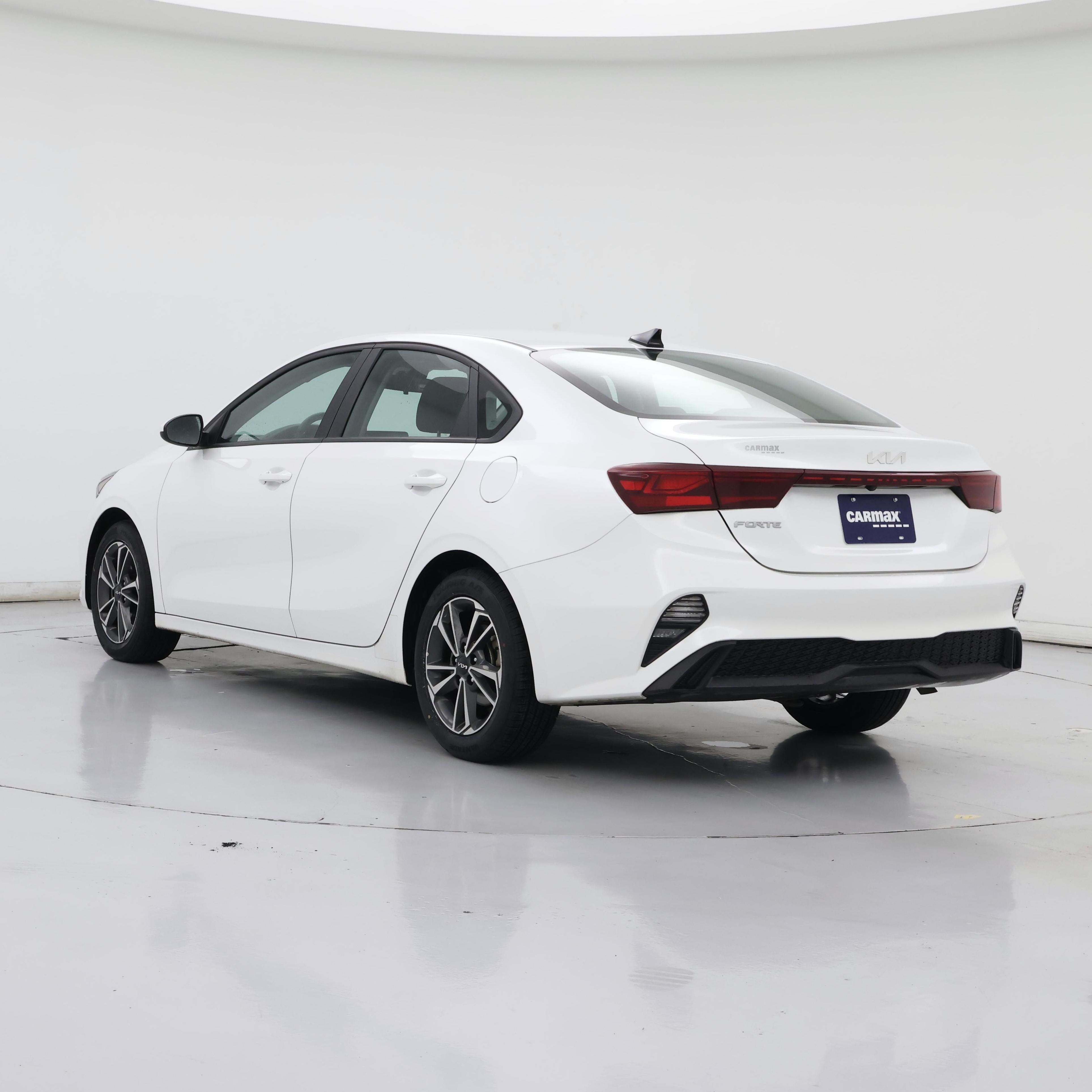 Thumbnail: 2023 Kia Forte - 2