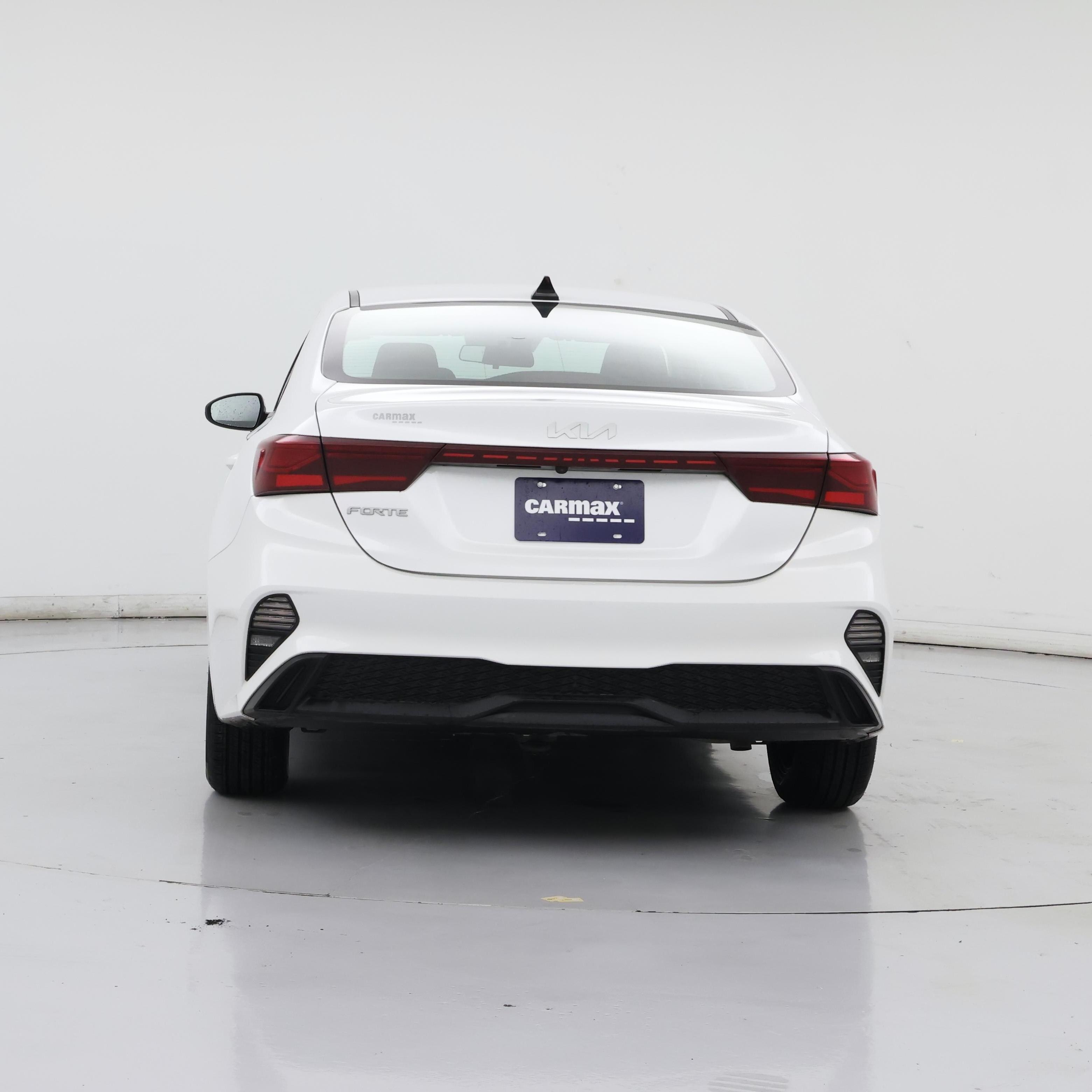 Thumbnail: 2023 Kia Forte - 6