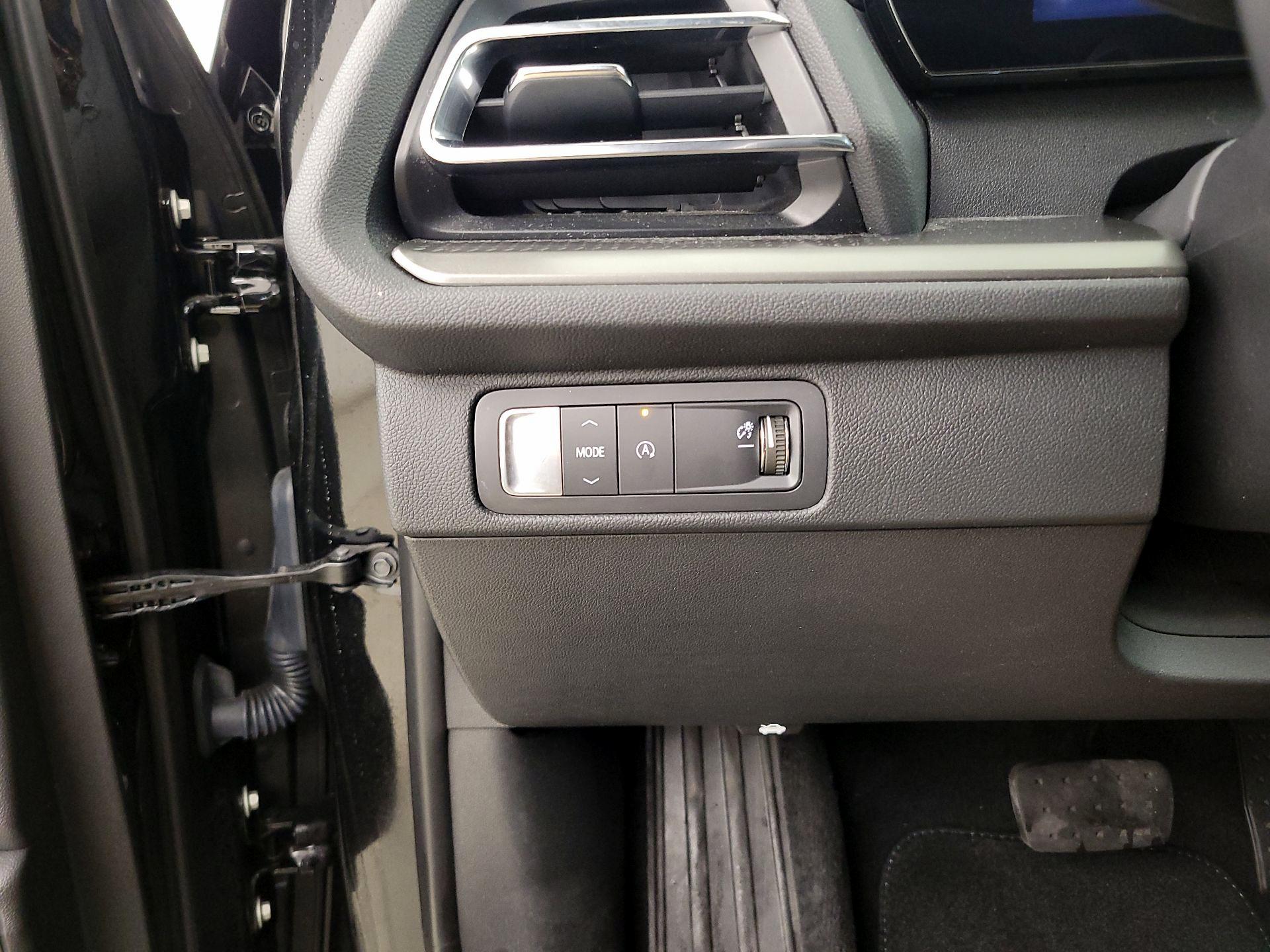 Thumbnail: 2025 Chevrolet Traverse - 13