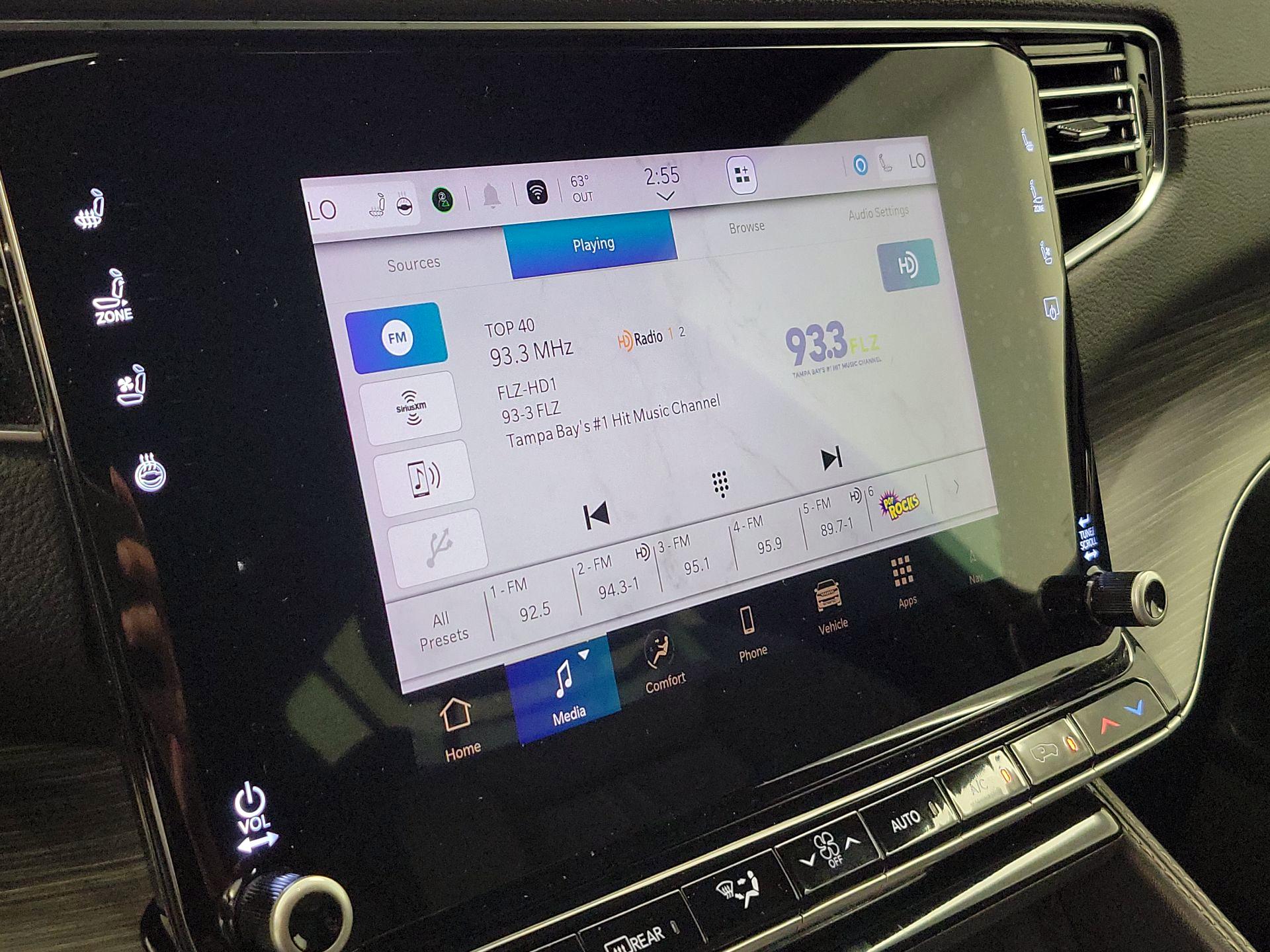 Thumbnail: 2024 Jeep Wagoneer - 15