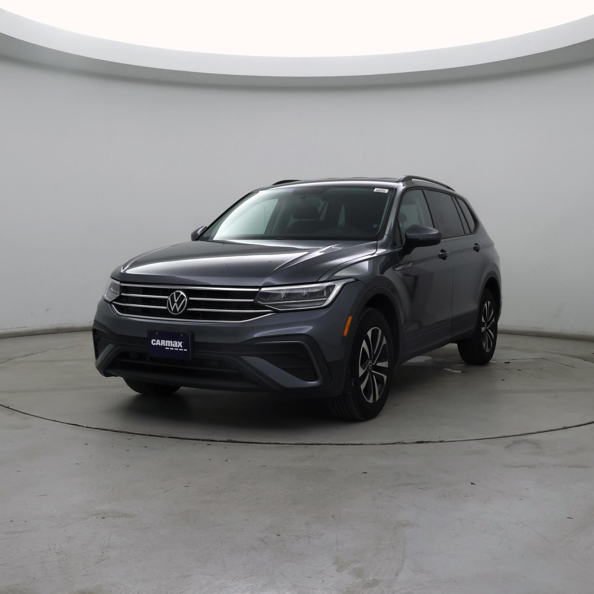 Thumbnail: 2022 Volkswagen Tiguan - 4