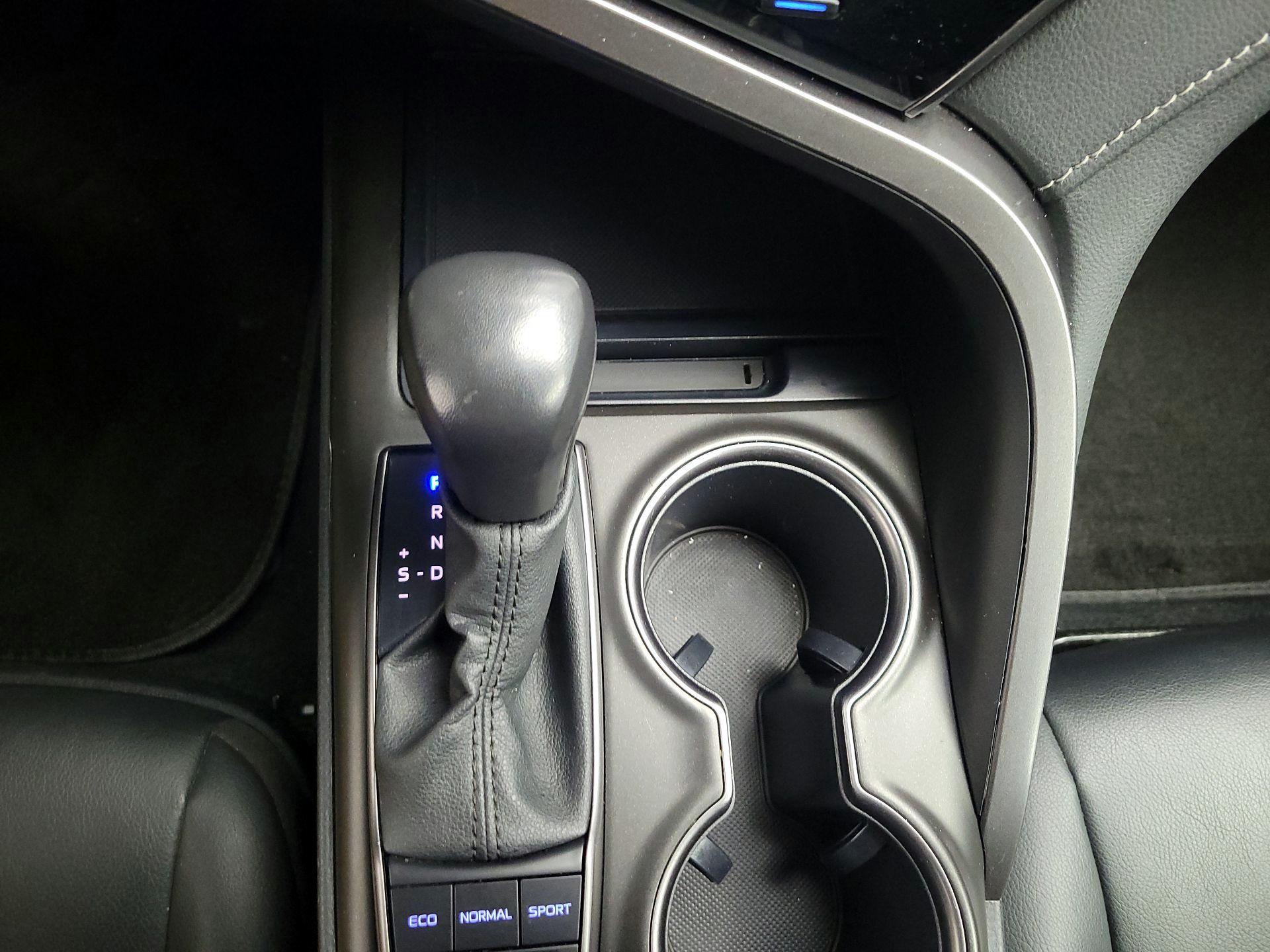 Thumbnail: 2023 Toyota Camry - 17