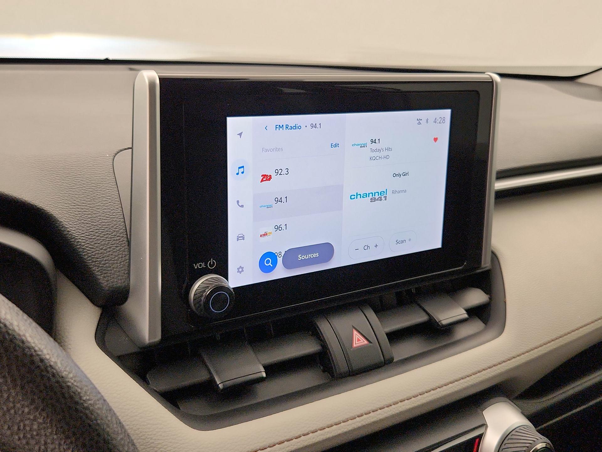 Thumbnail: 2023 Toyota RAV4 - 15