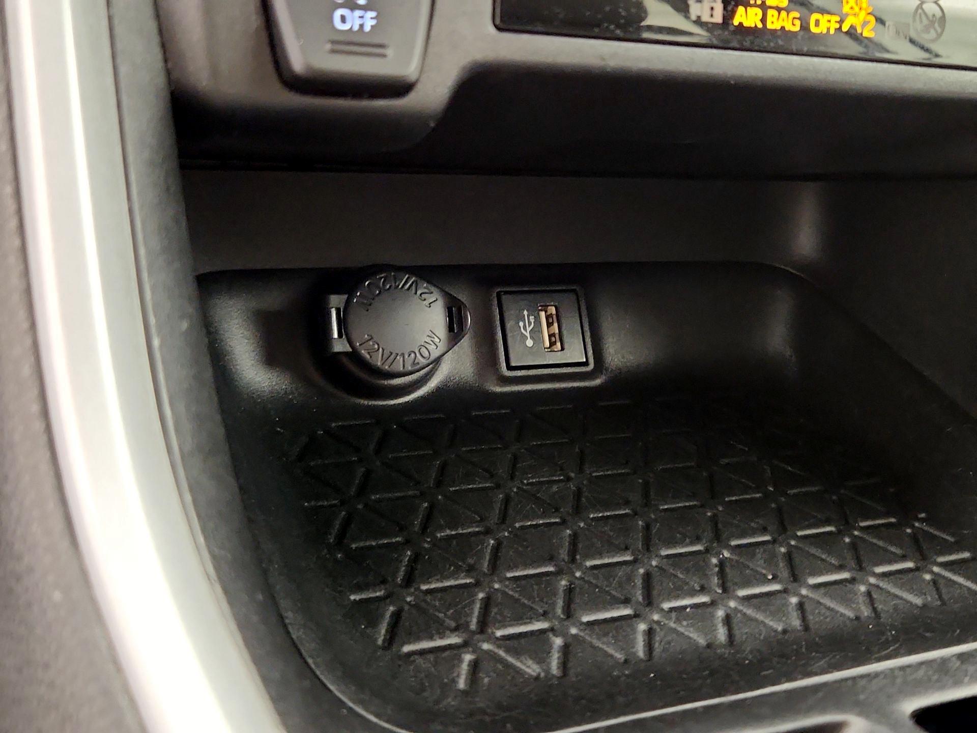 Thumbnail: 2023 Toyota RAV4 - 18