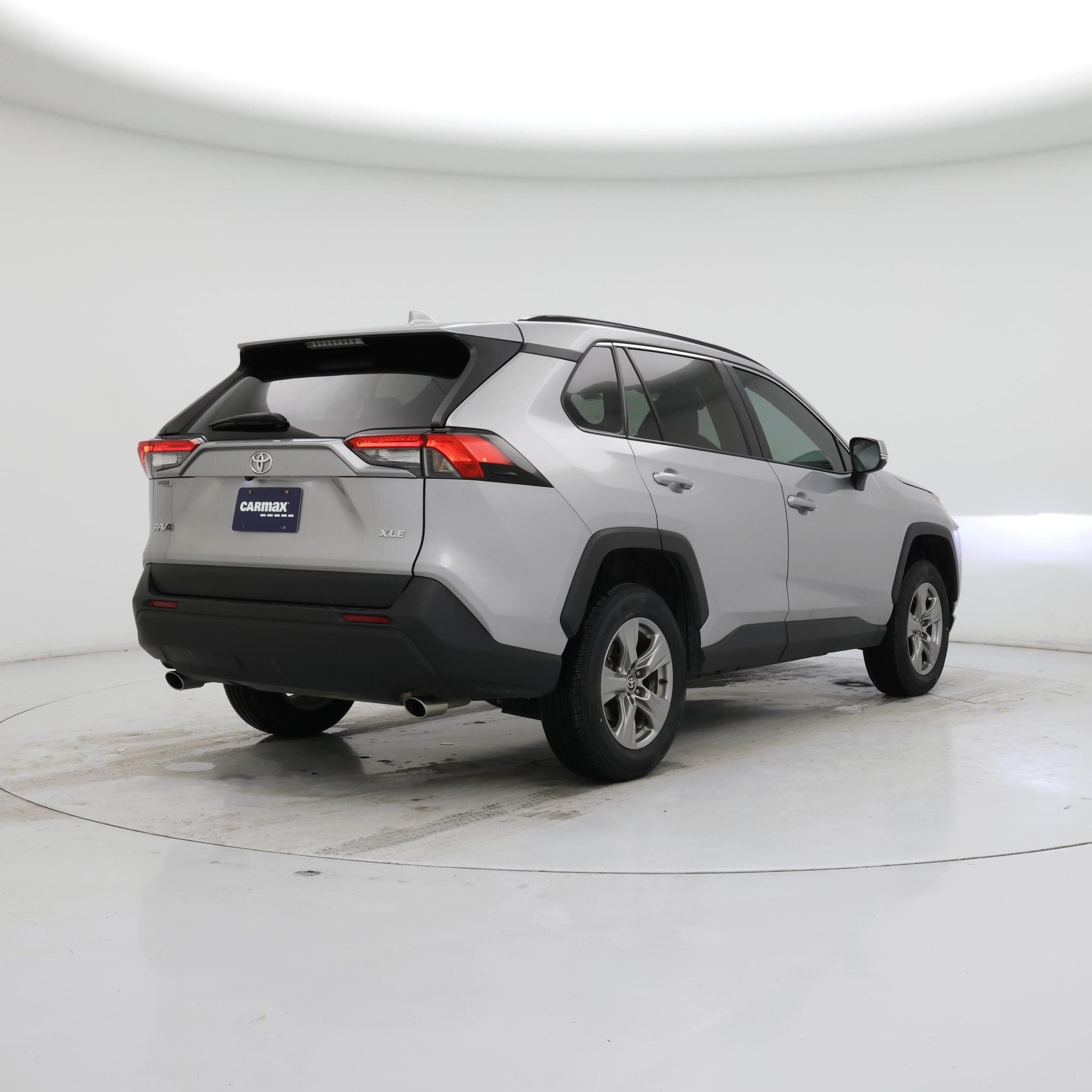 Thumbnail: 2023 Toyota RAV4 - 8