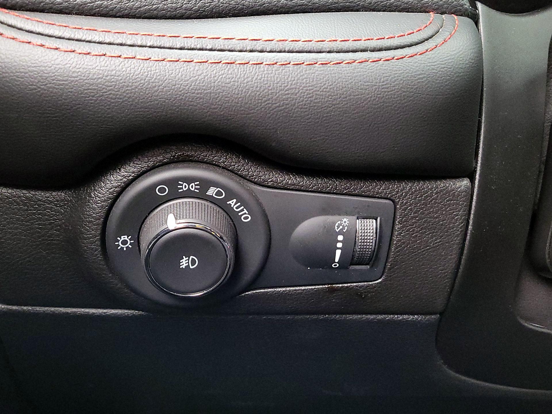 Thumbnail: 2023 Dodge Durango - 13