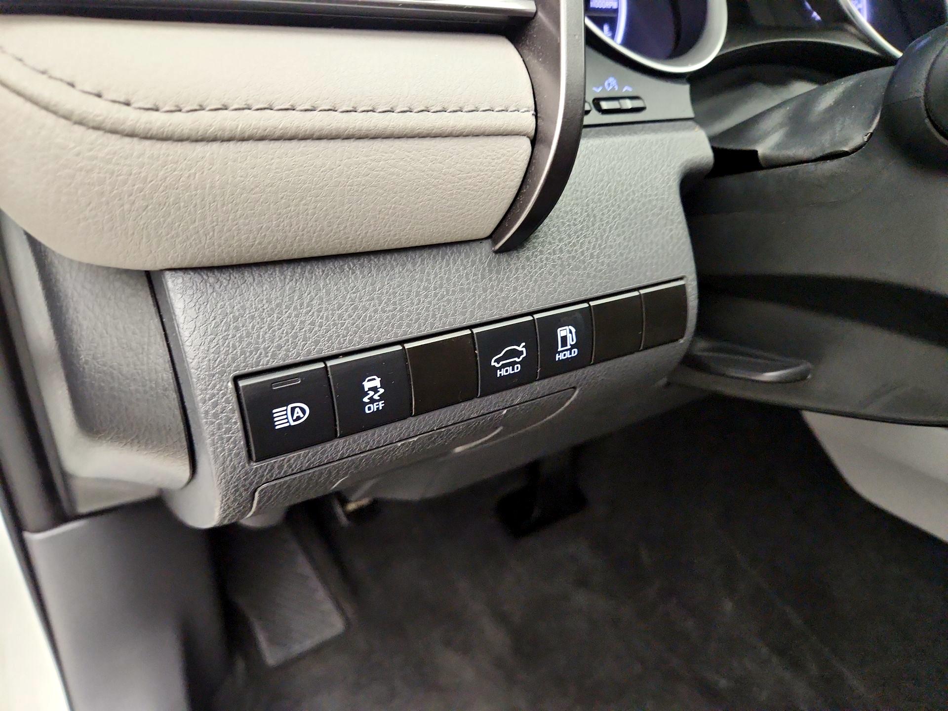 Thumbnail: 2023 Toyota Camry - 13