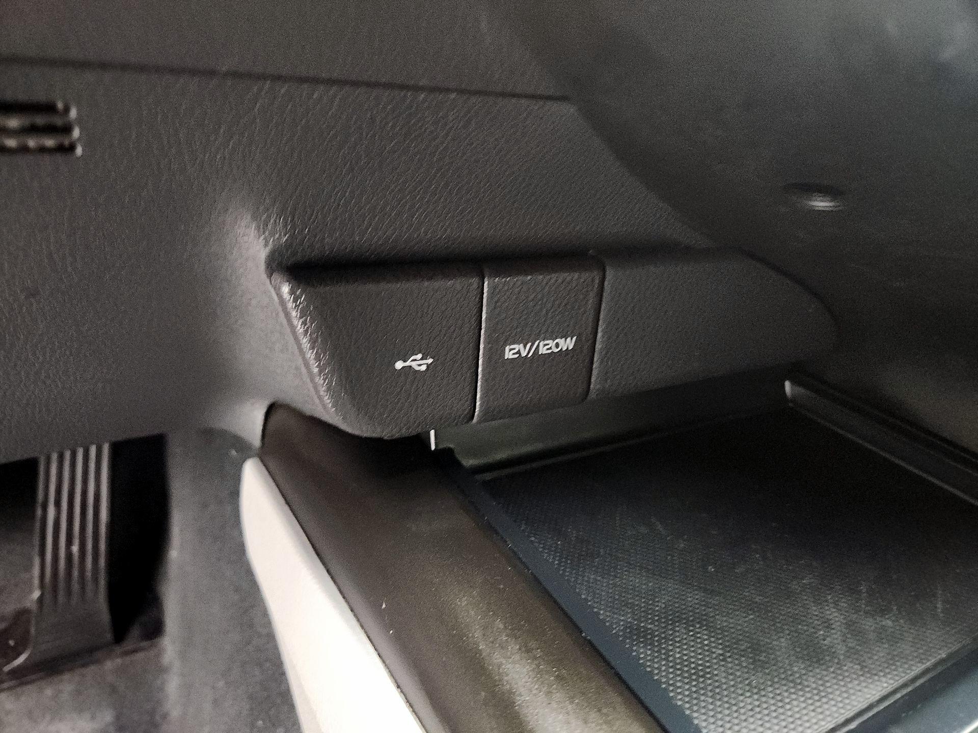 Thumbnail: 2023 Toyota Camry - 18