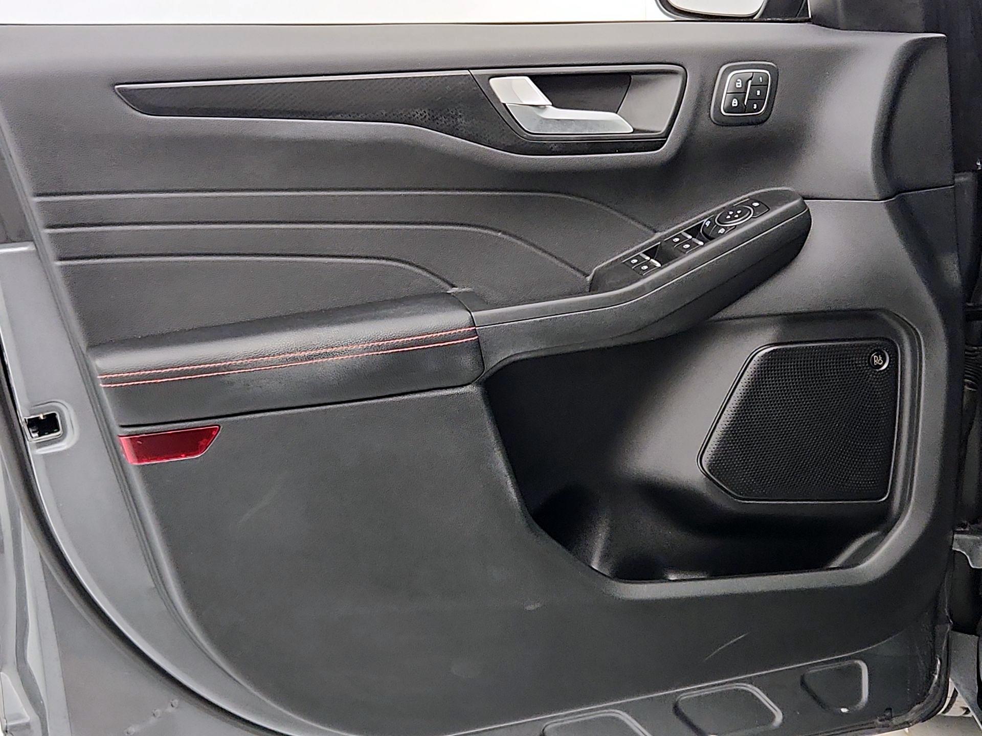 Thumbnail: 2022 Ford Escape - 12