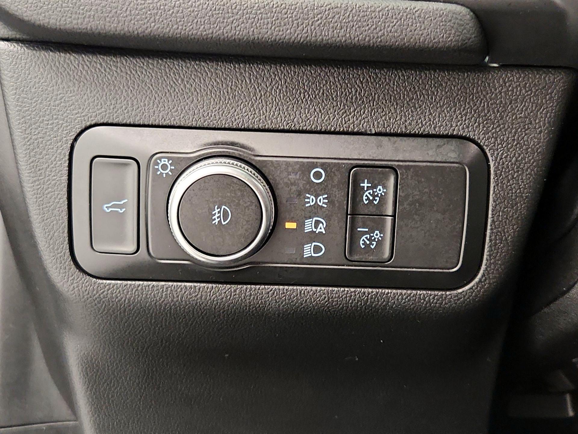 Thumbnail: 2022 Ford Escape - 13