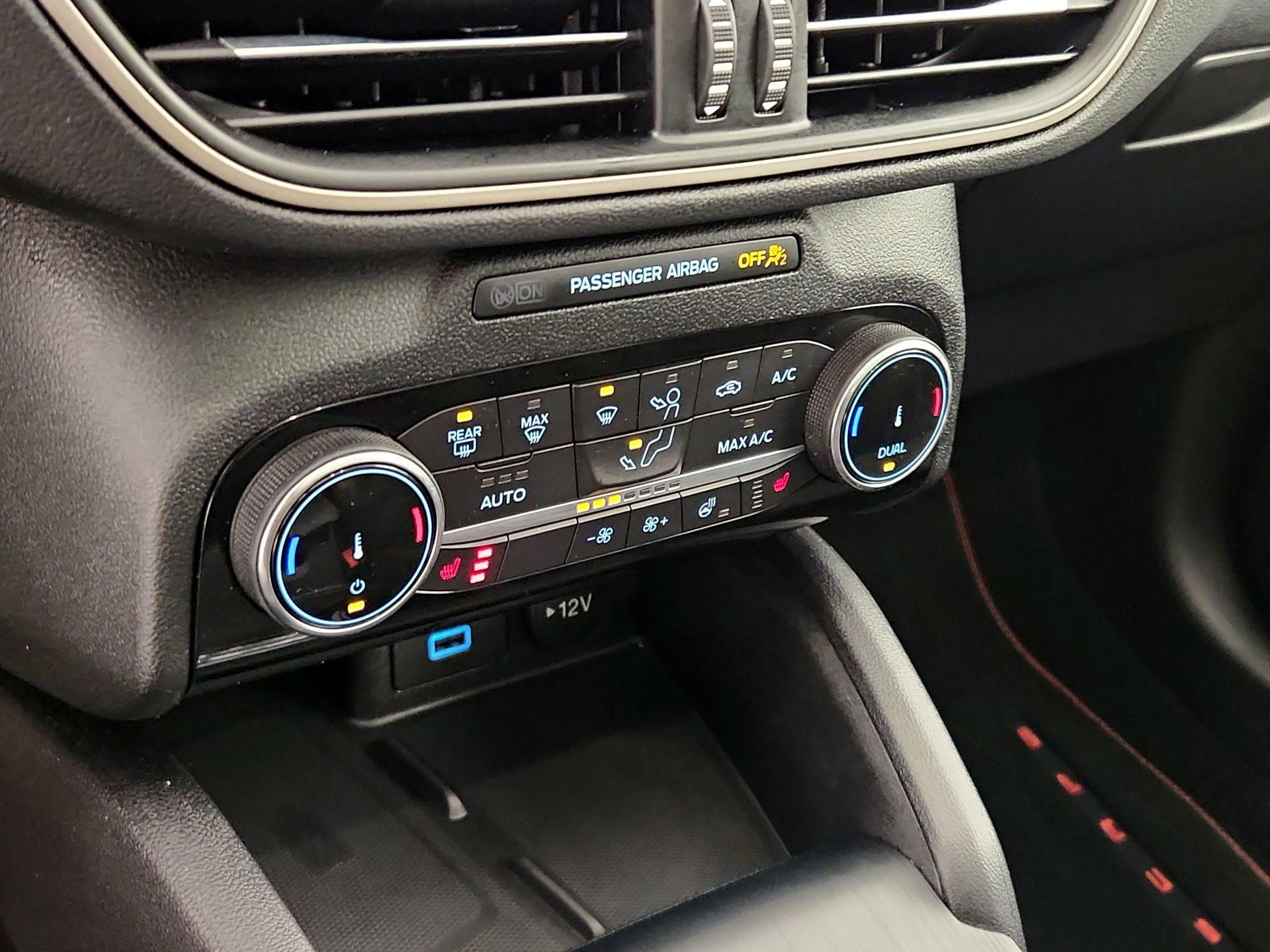 Thumbnail: 2022 Ford Escape - 17