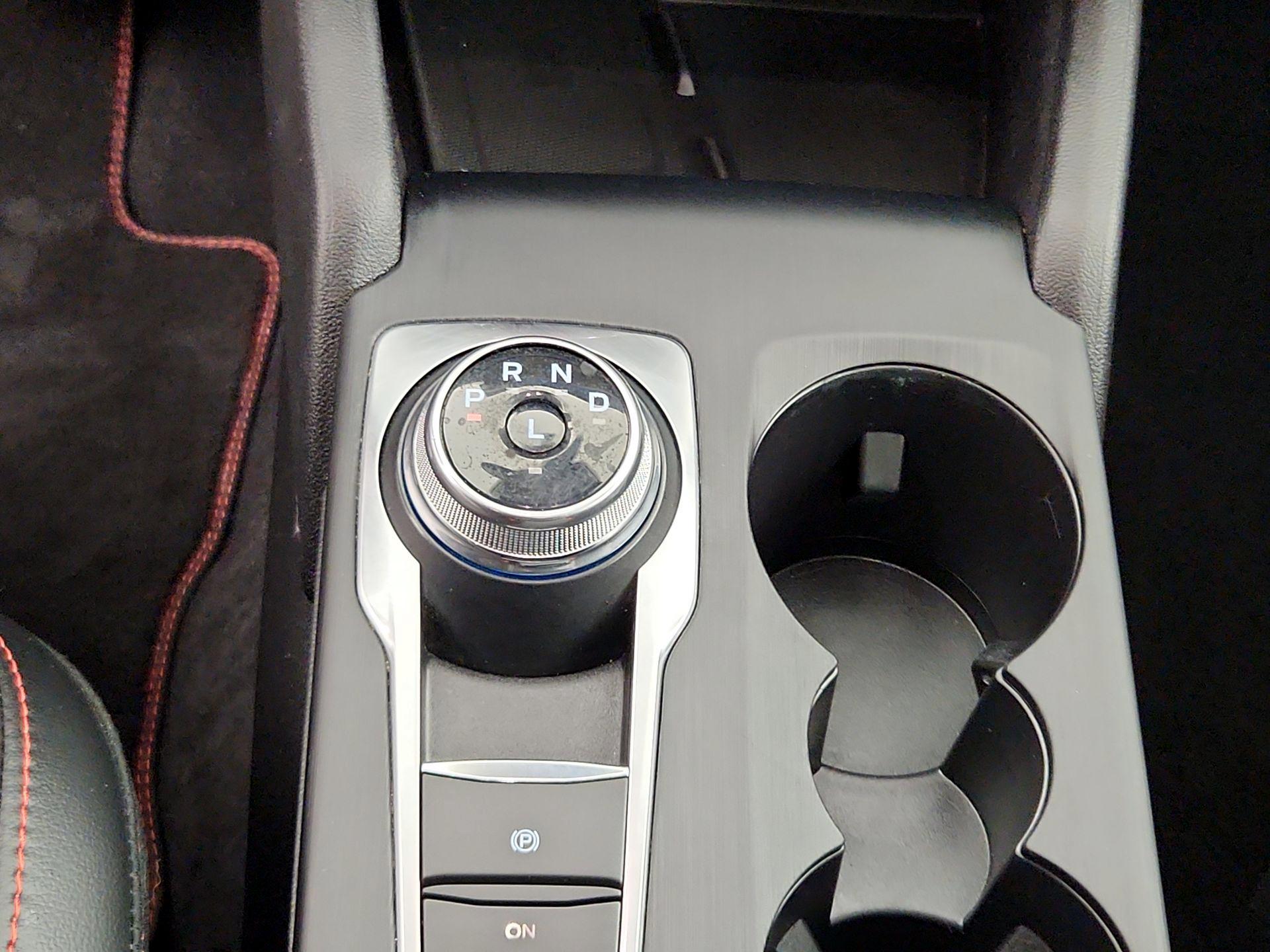 Thumbnail: 2022 Ford Escape - 18