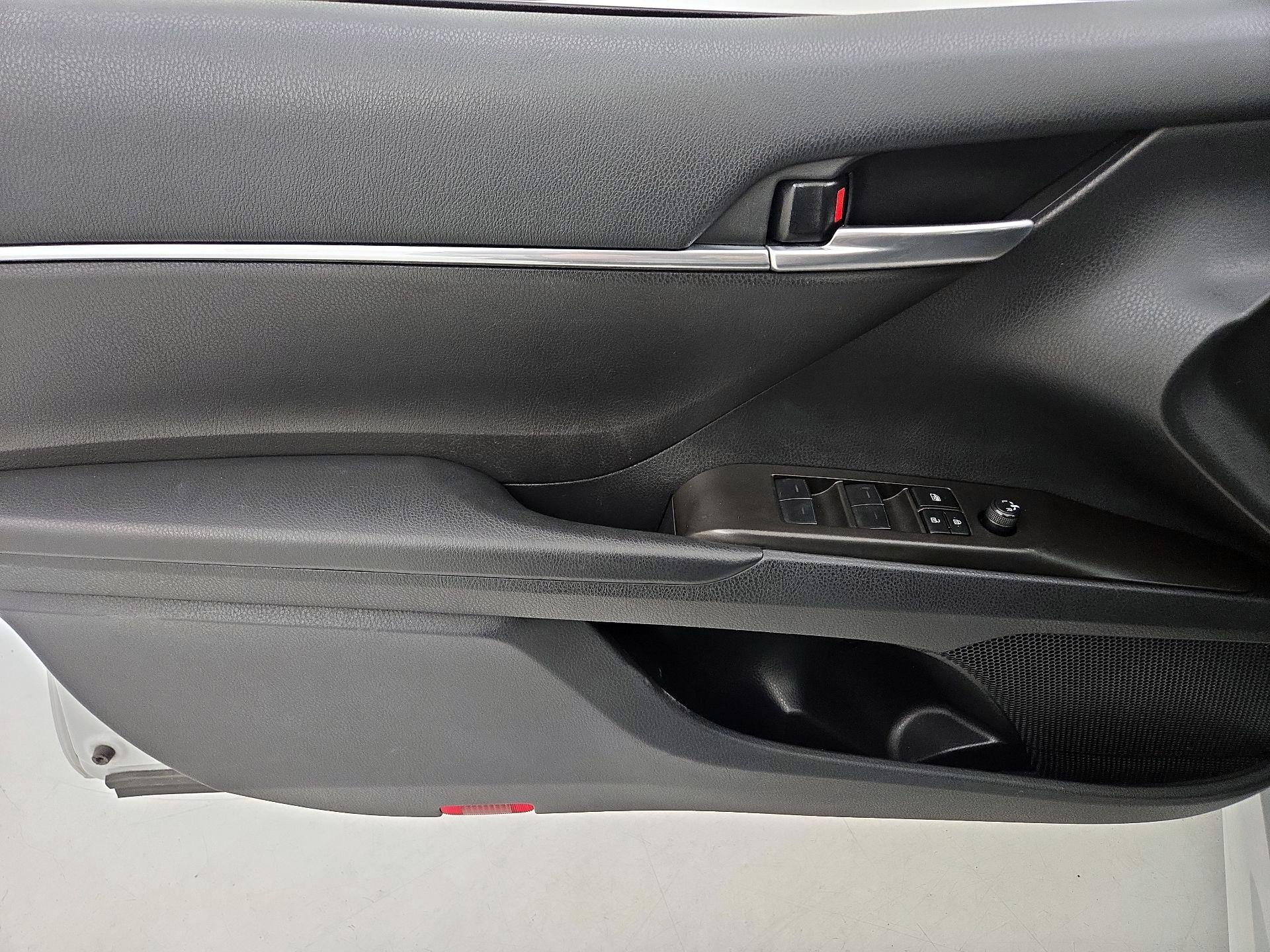 Thumbnail: 2023 Toyota Camry - 12