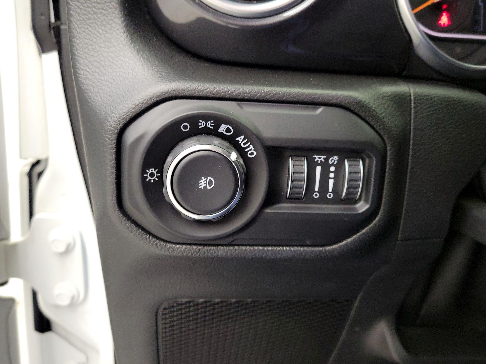 Thumbnail: 2021 Jeep Wrangler - 13