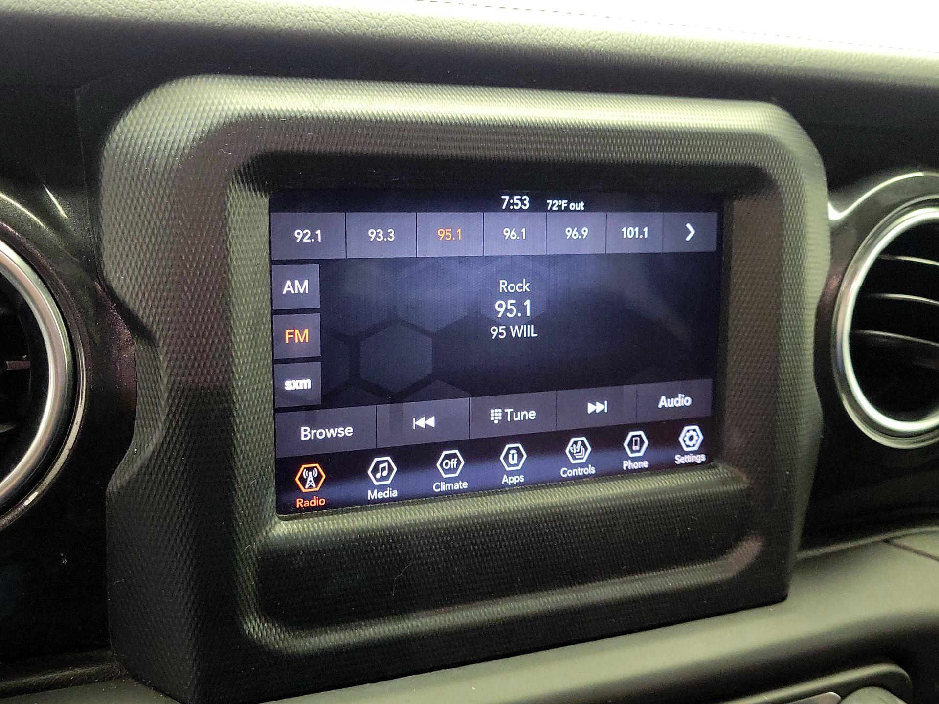 Thumbnail: 2021 Jeep Wrangler - 15