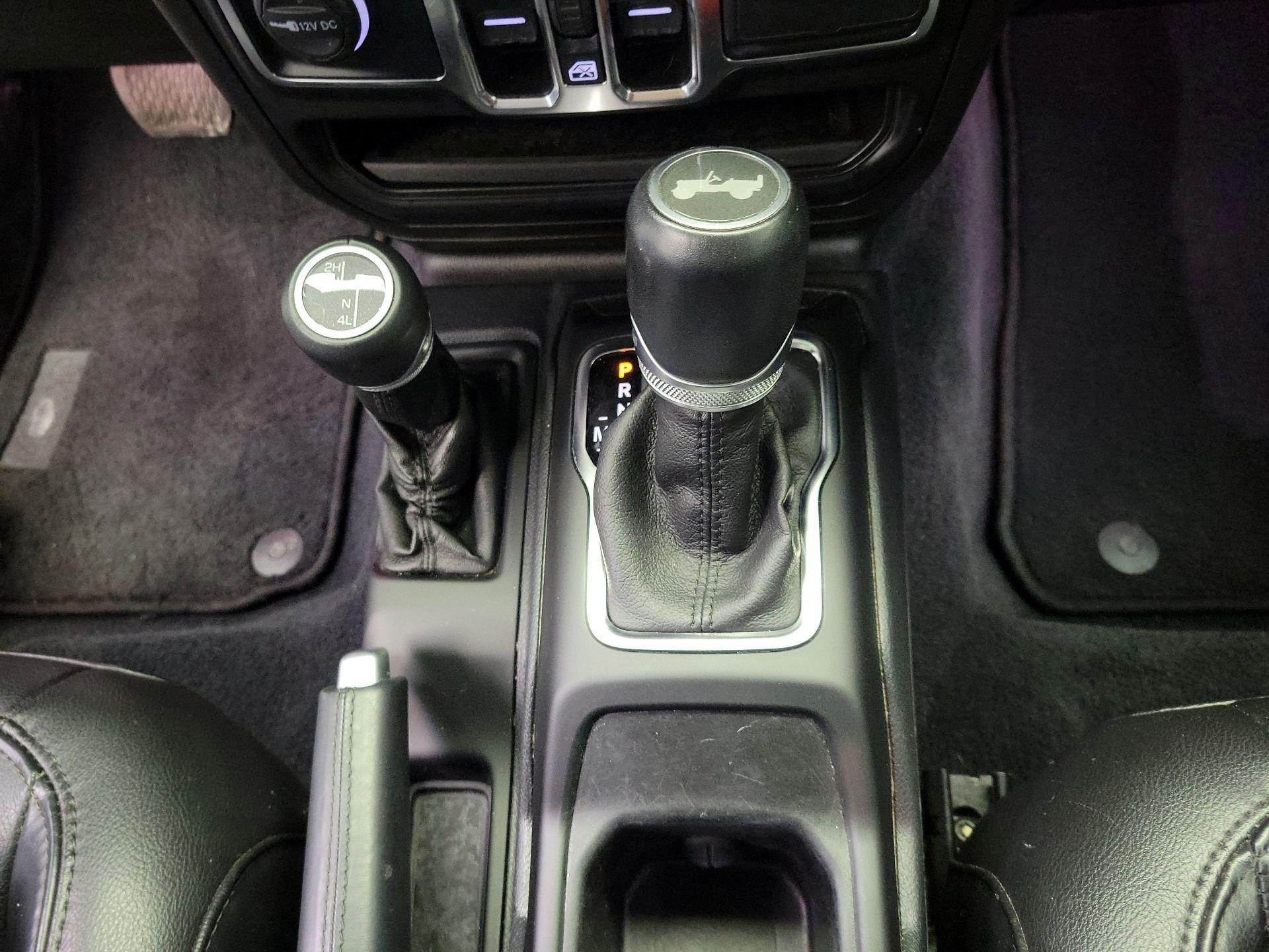 Thumbnail: 2021 Jeep Wrangler - 17