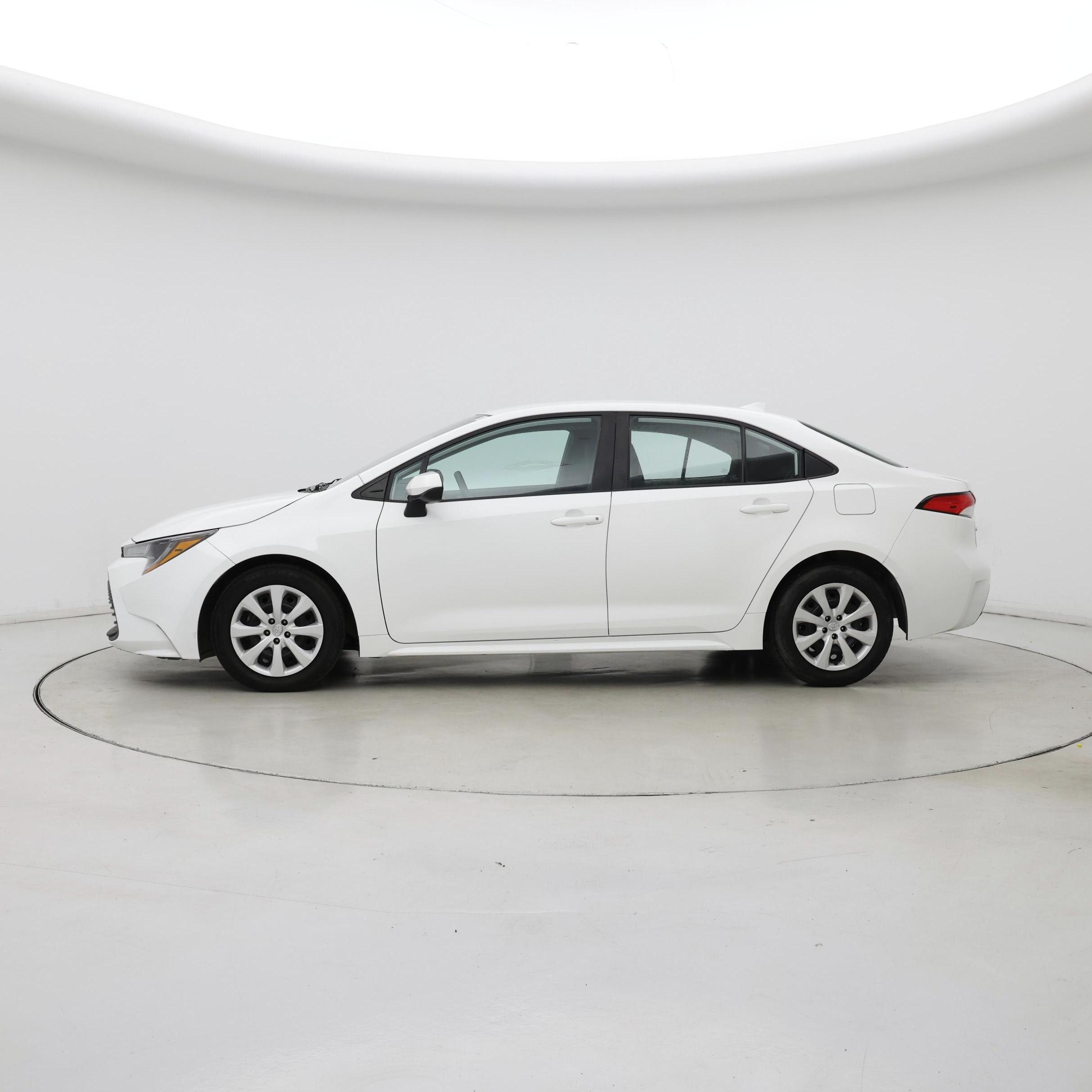 Thumbnail: 2023 Toyota Corolla - 3