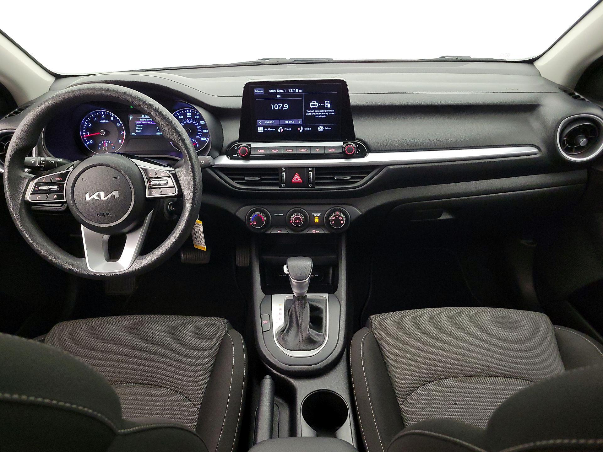 Thumbnail: 2023 Kia Forte - 9