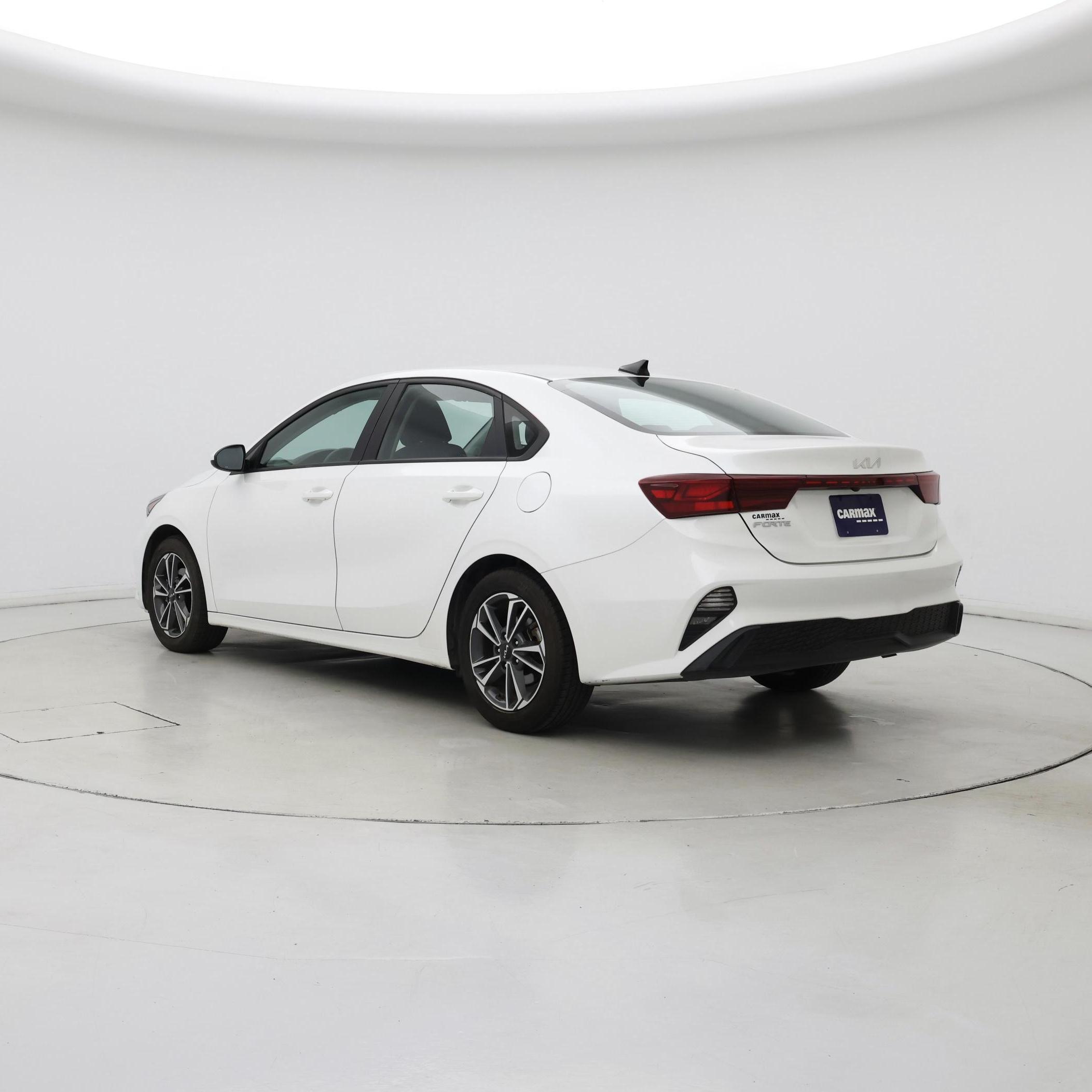 Thumbnail: 2023 Kia Forte - 2