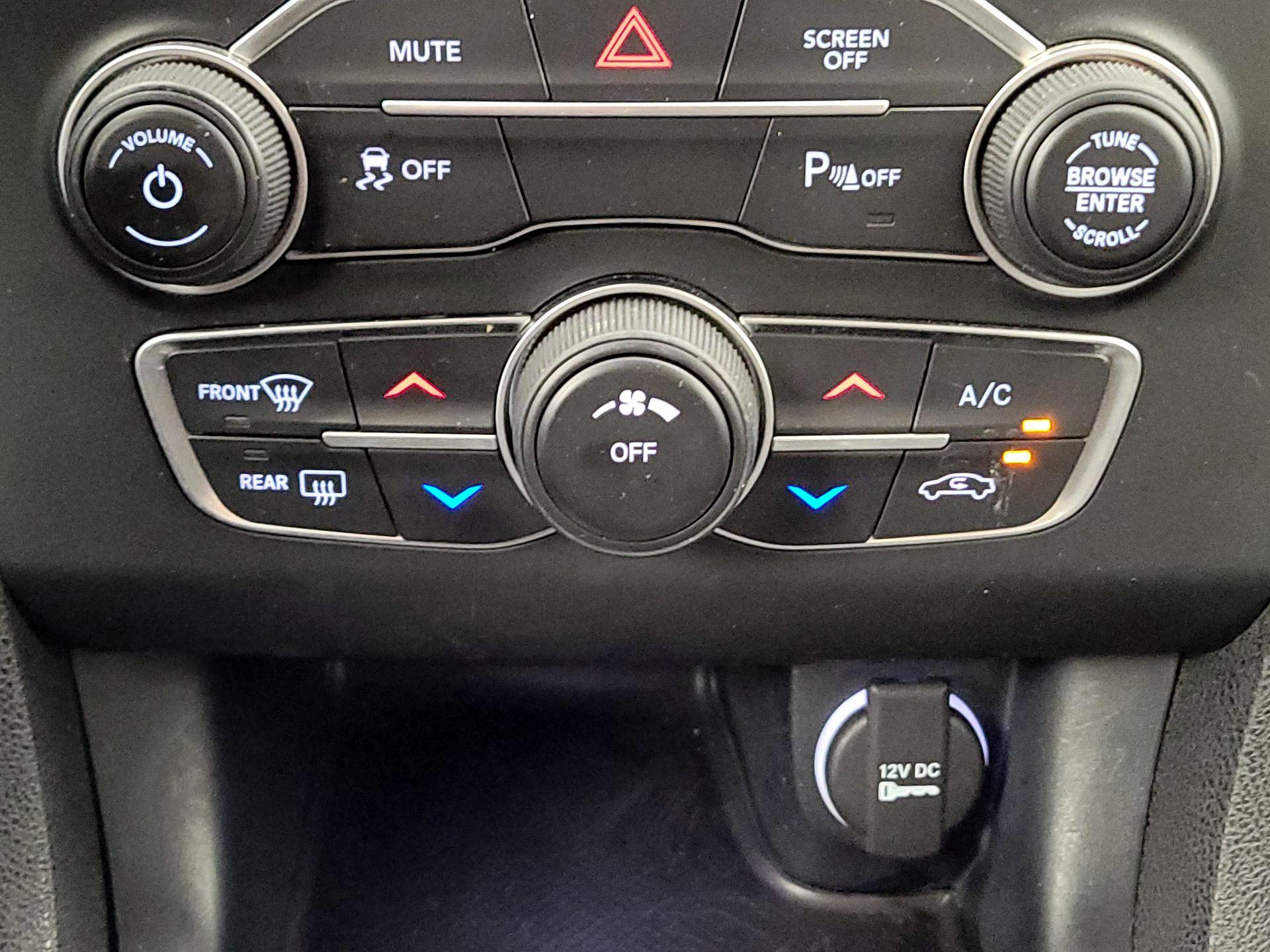 Thumbnail: 2023 Dodge Charger - 16