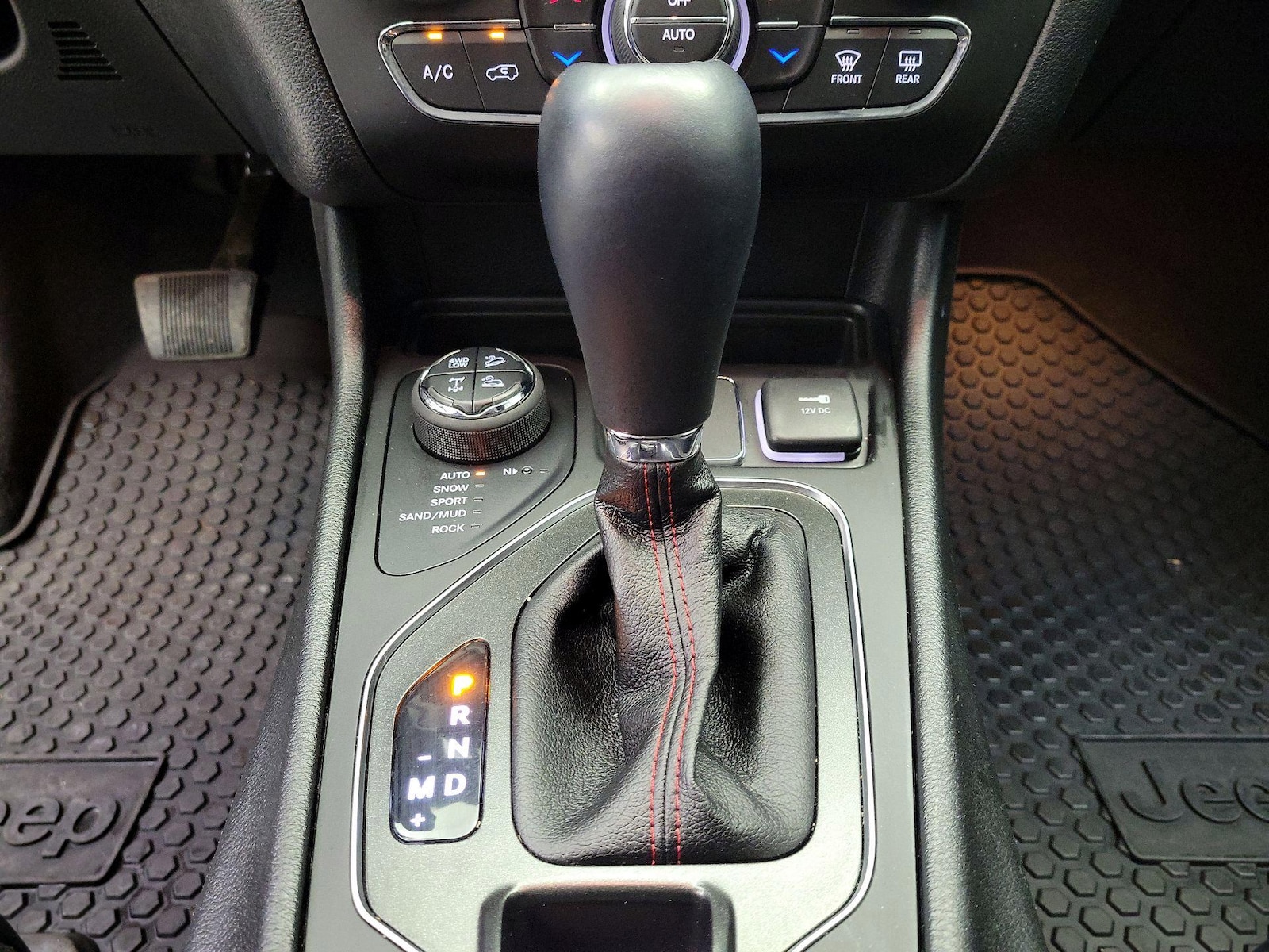 2022 Jeep Cherokee Trailhawk - Photo 18