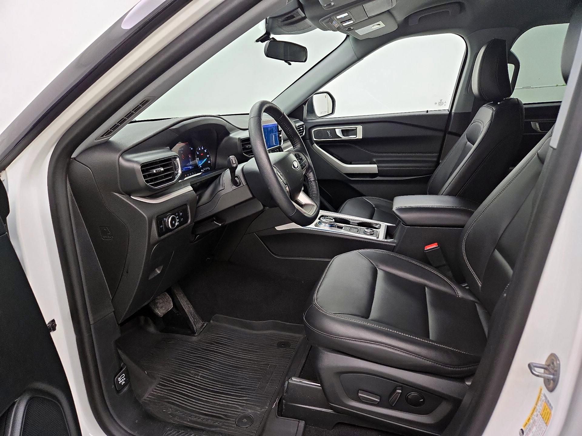 Thumbnail: 2023 Ford Explorer - 11