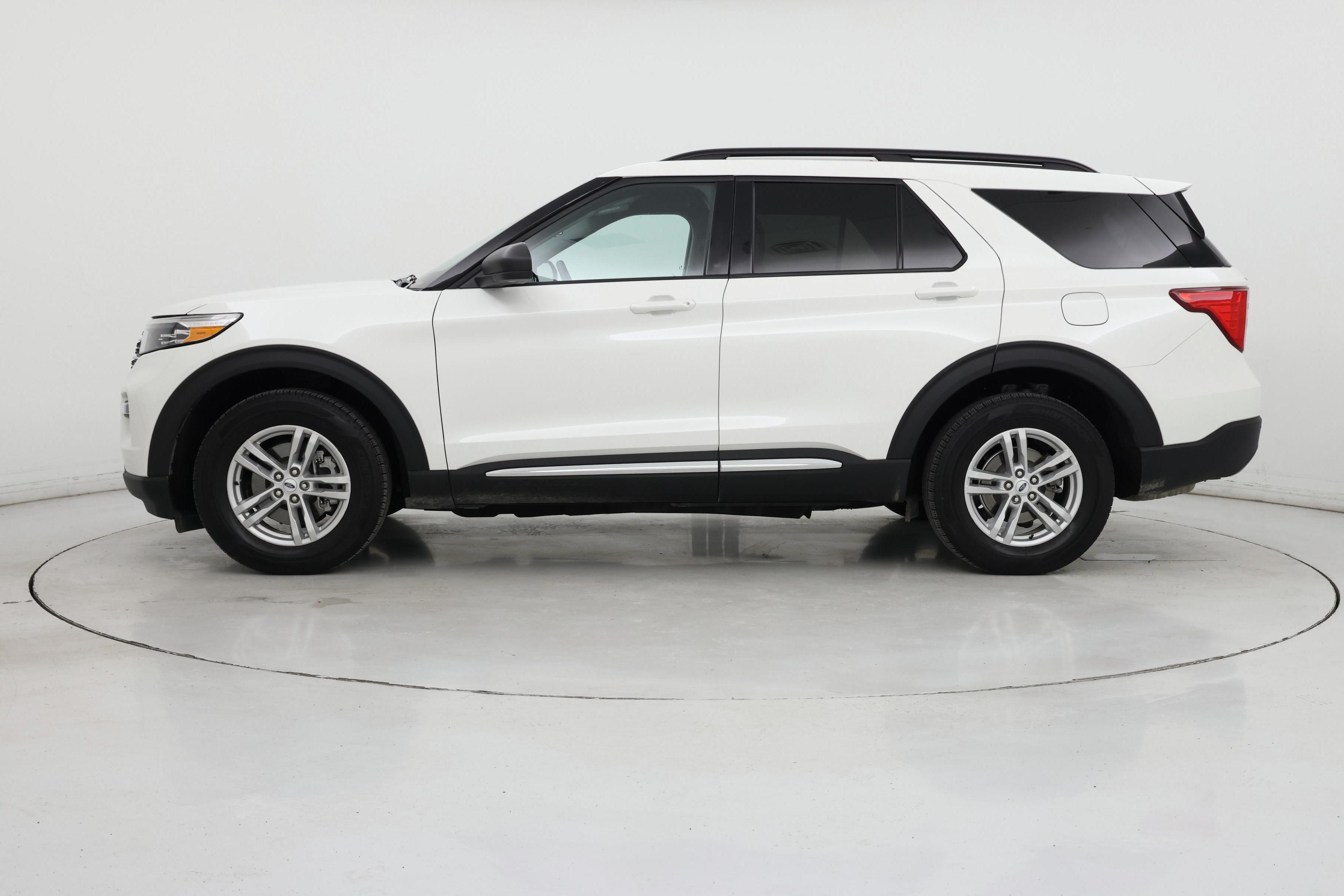 Thumbnail: 2023 Ford Explorer - 3