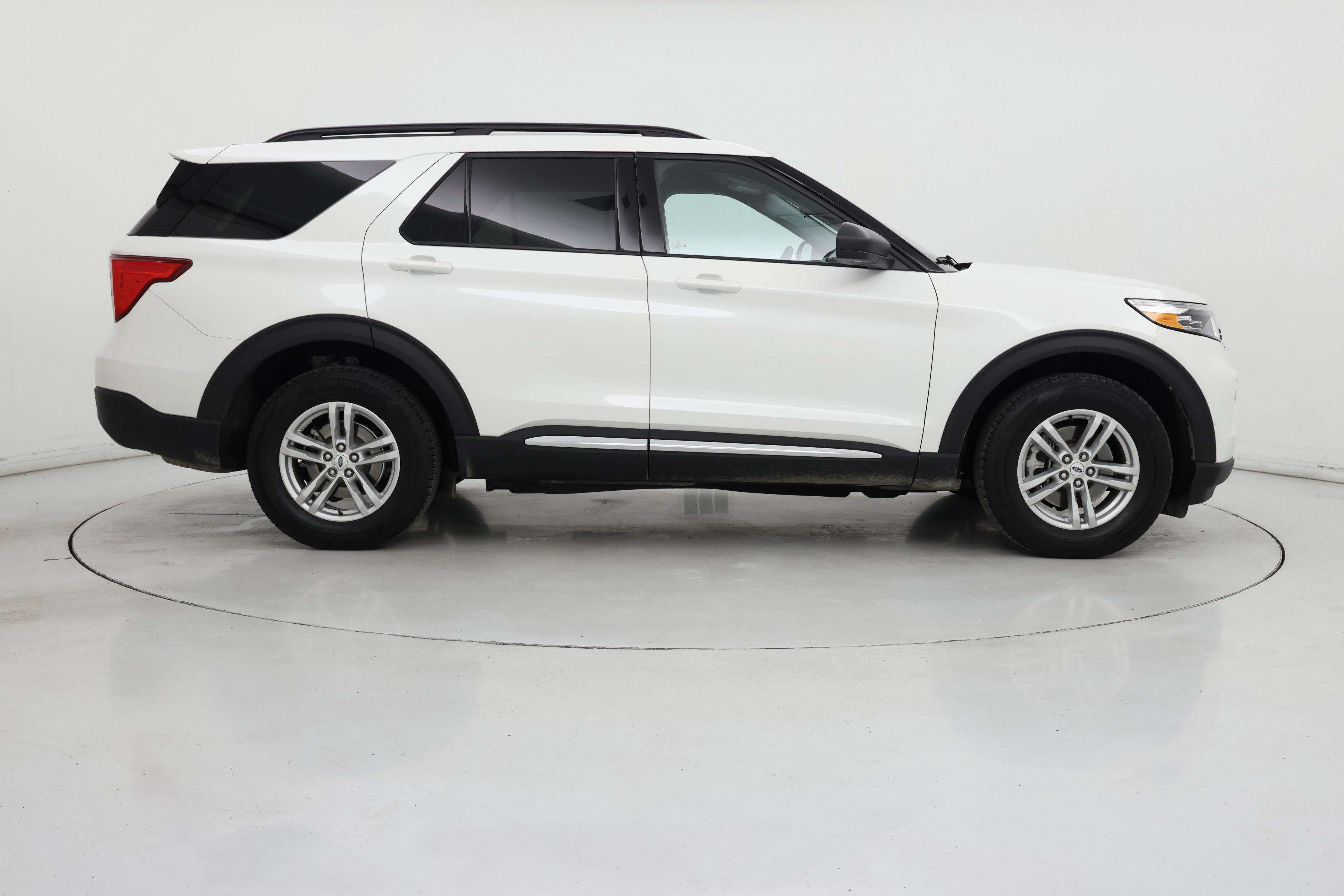 Thumbnail: 2023 Ford Explorer - 7
