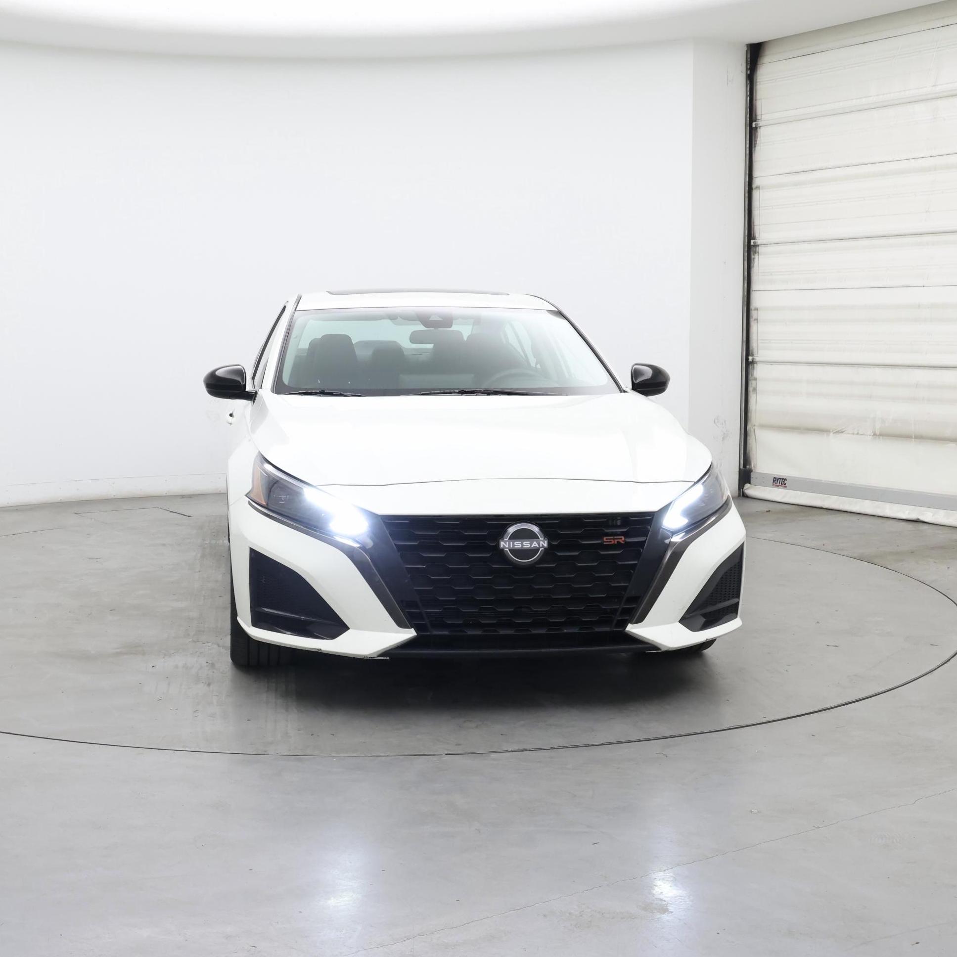 Thumbnail: 2023 Nissan Altima - 5