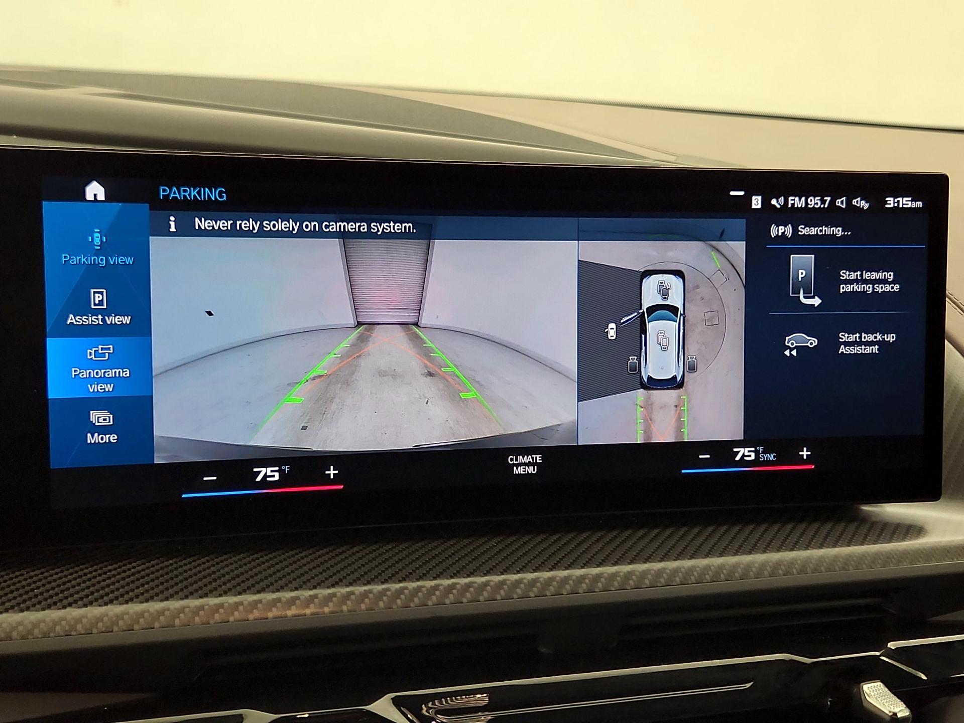 Thumbnail: 2023 BMW XM - 15