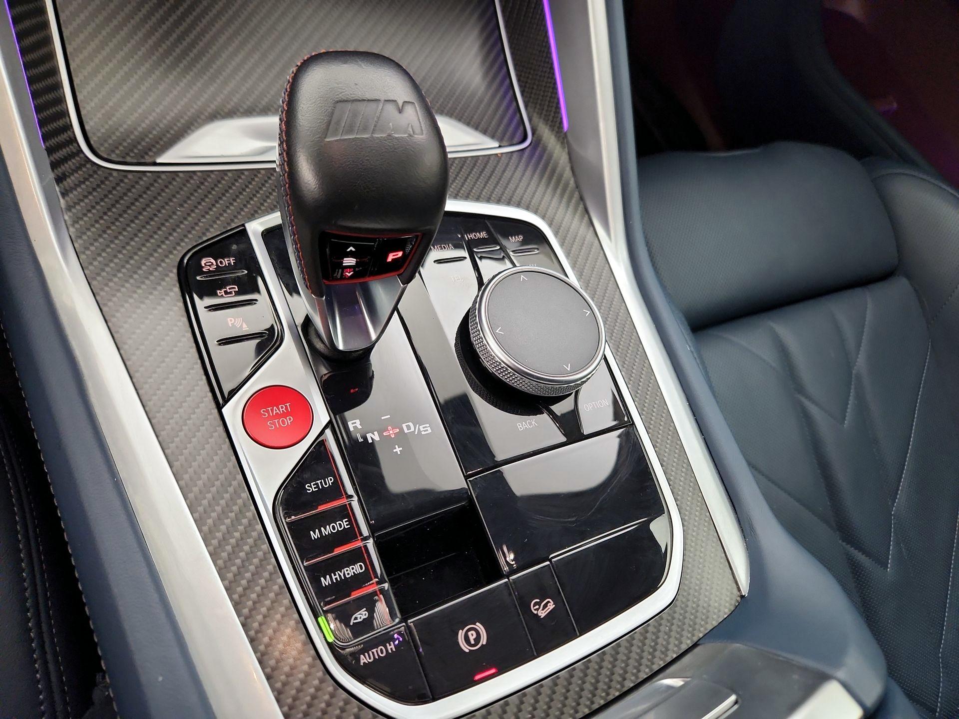 Thumbnail: 2023 BMW XM - 18