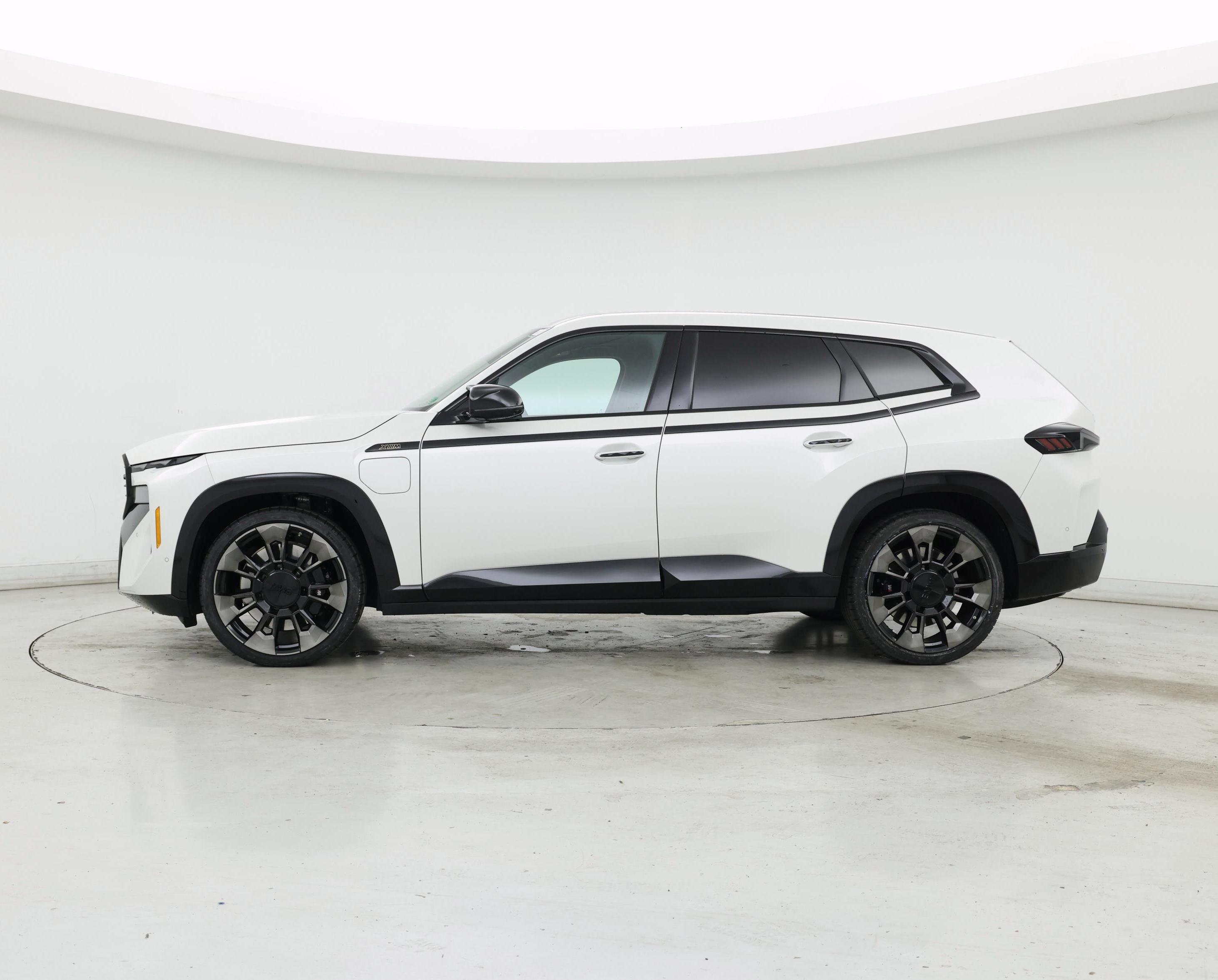 Thumbnail: 2023 BMW XM - 3