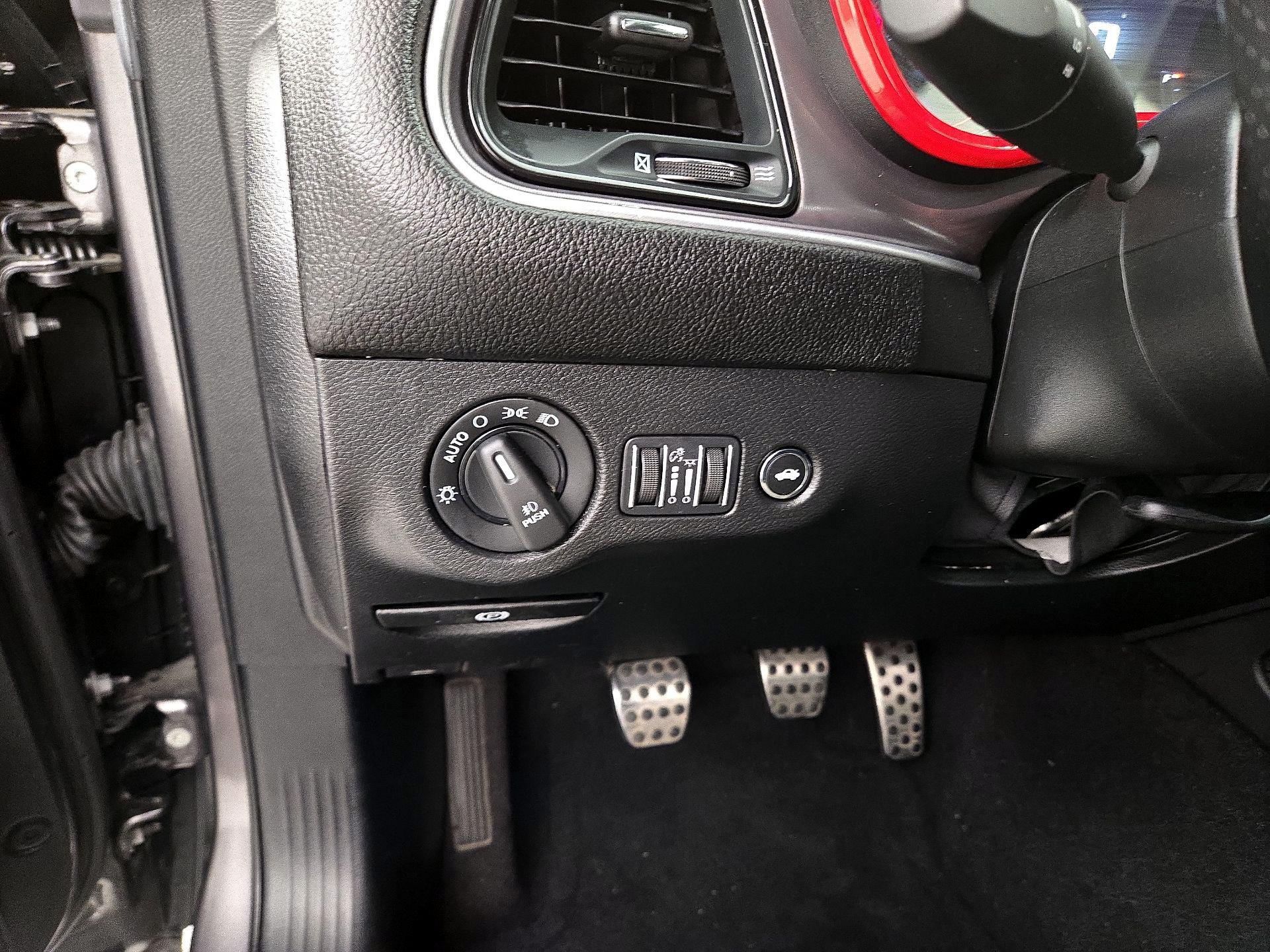 Thumbnail: 2022 Dodge Challenger - 13