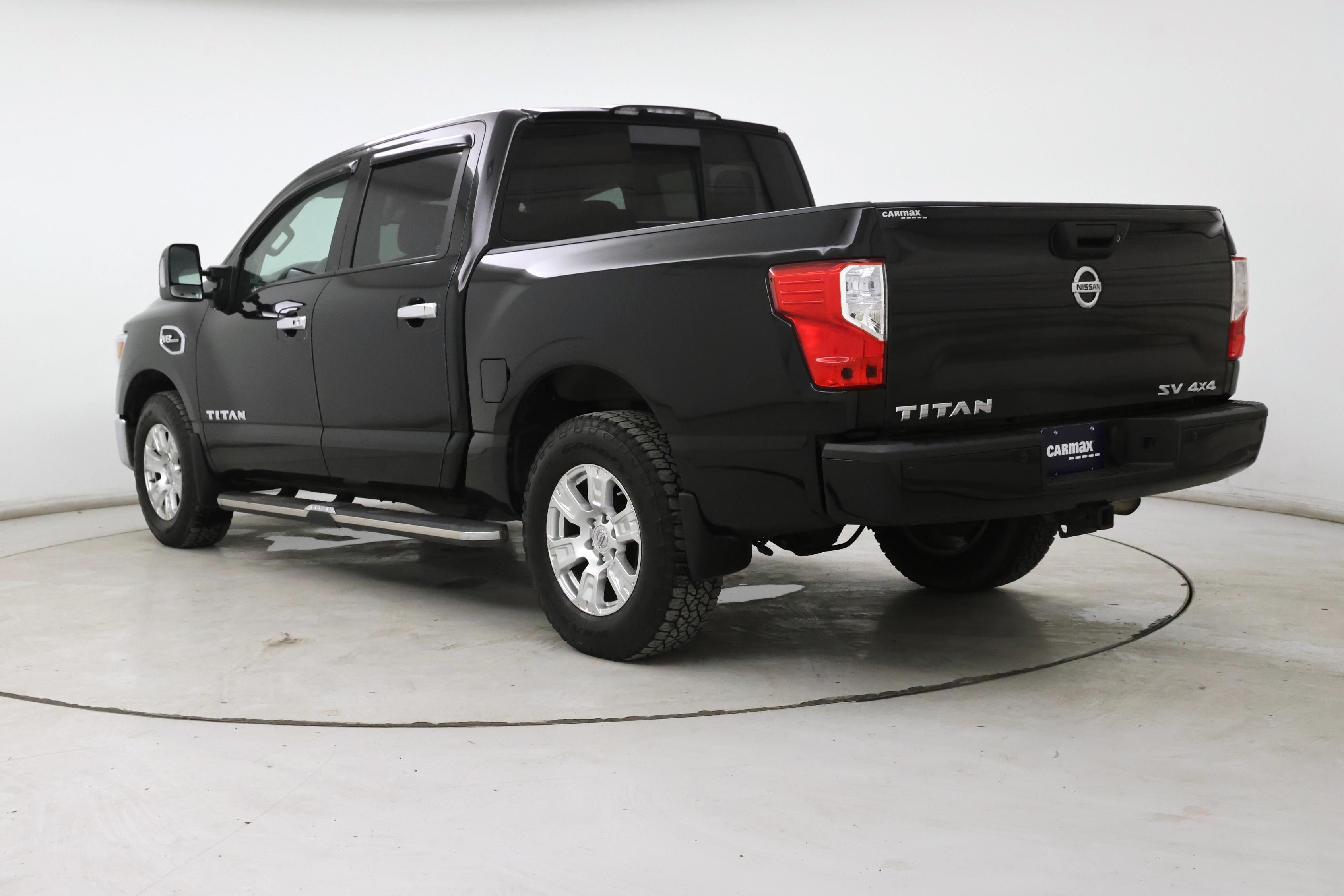 Thumbnail: 2017 Nissan Titan - 2