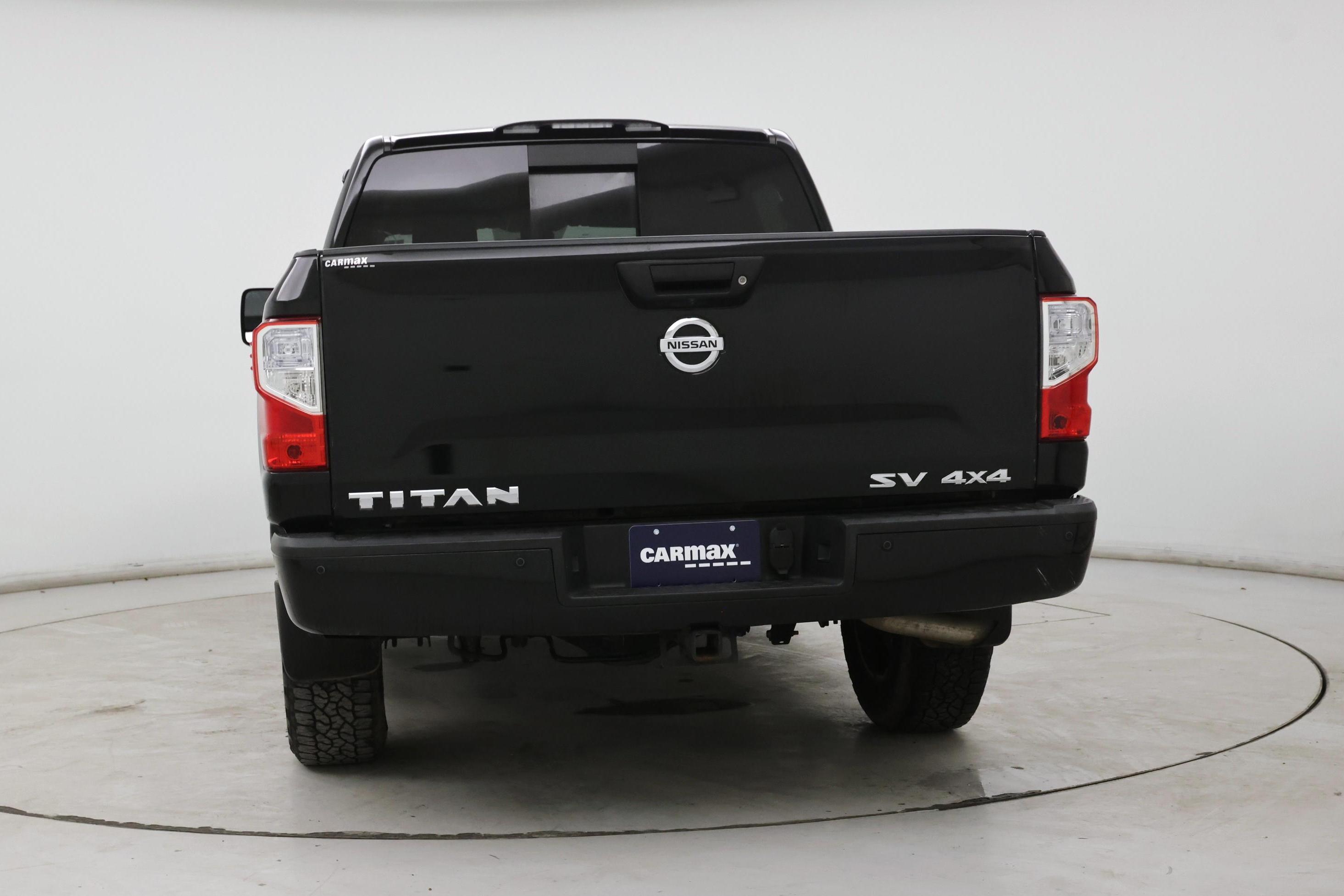 Thumbnail: 2017 Nissan Titan - 6