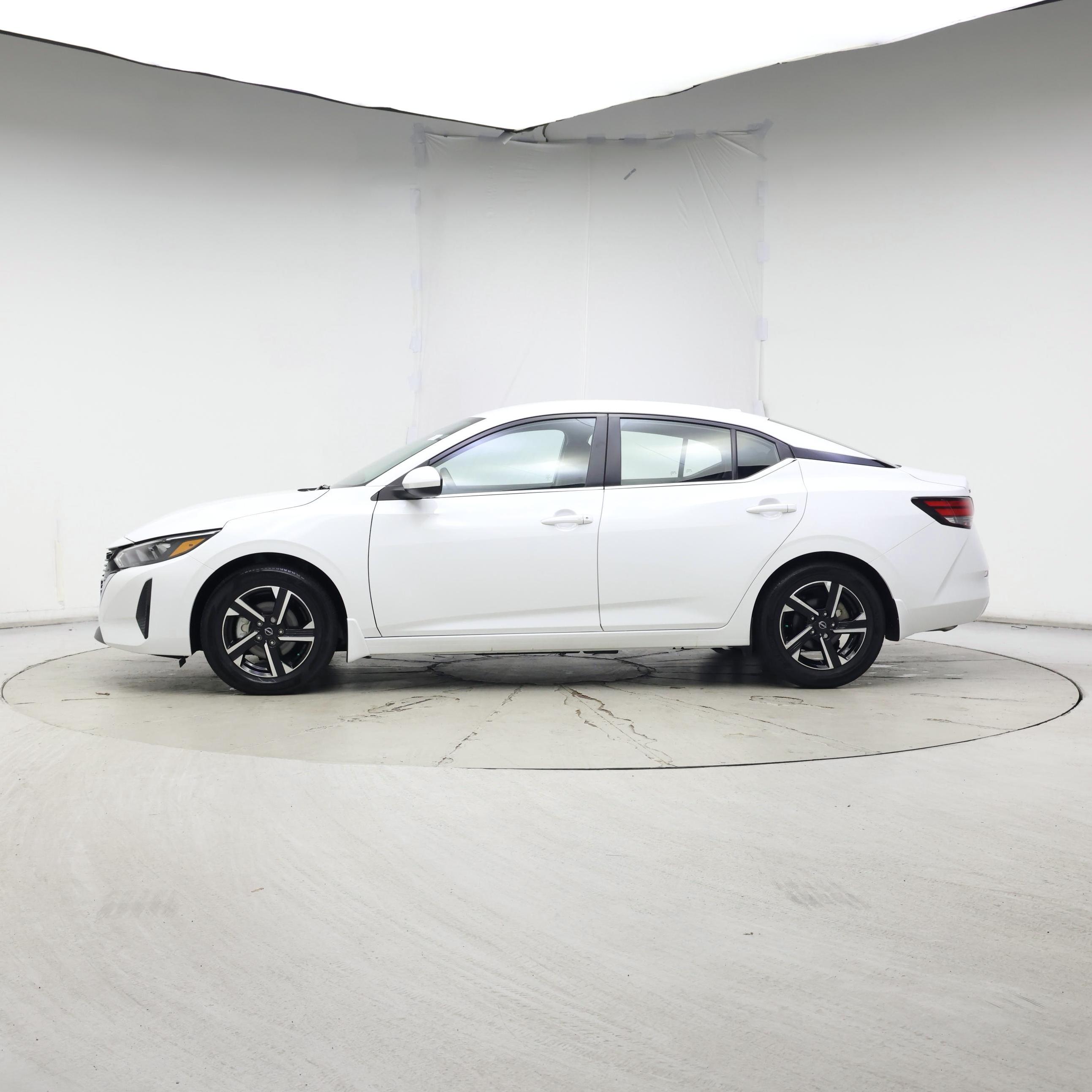 Thumbnail: 2025 Nissan Sentra - 3