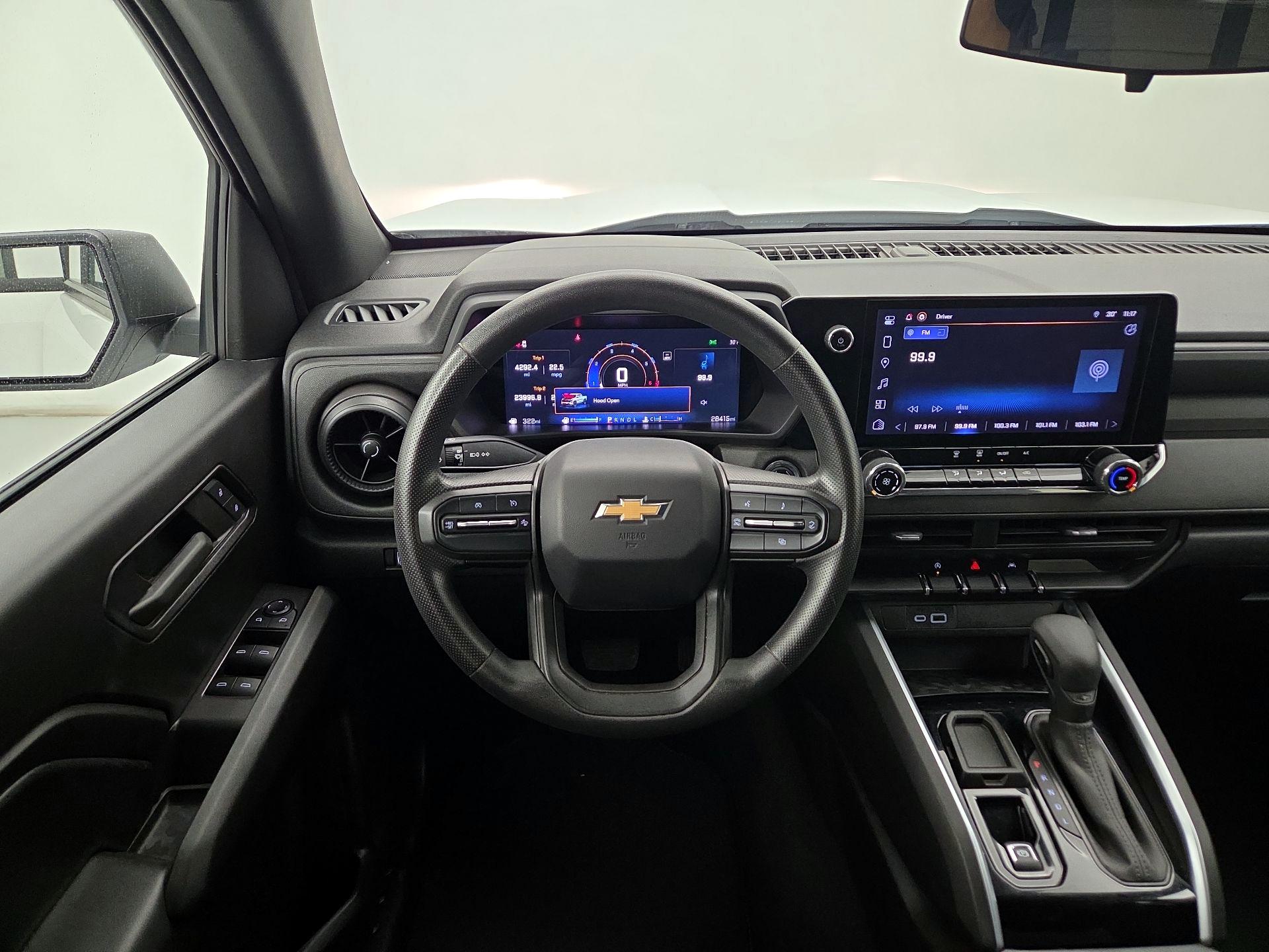 Thumbnail: 2024 Chevrolet Colorado - 10