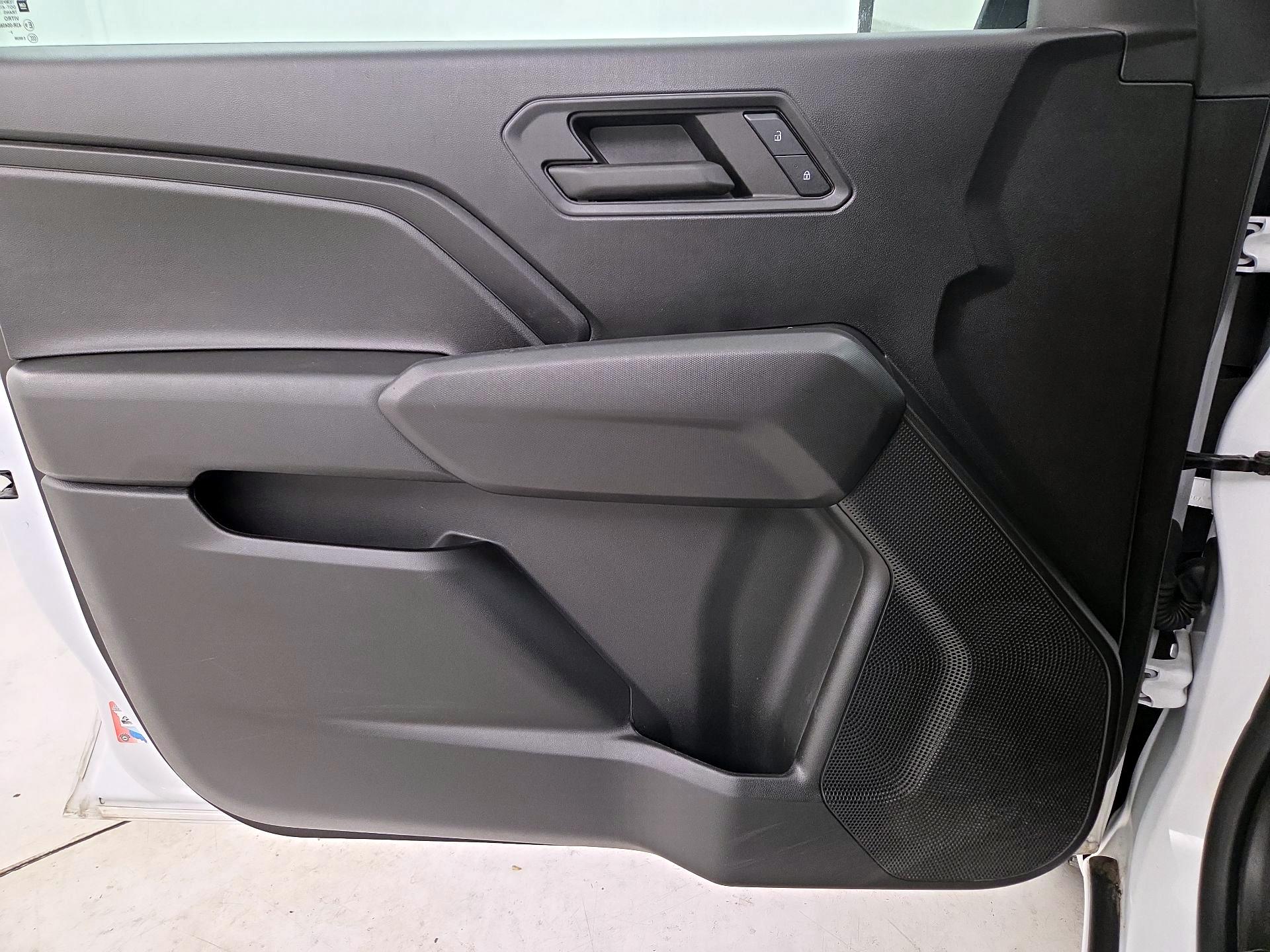 Thumbnail: 2024 Chevrolet Colorado - 12