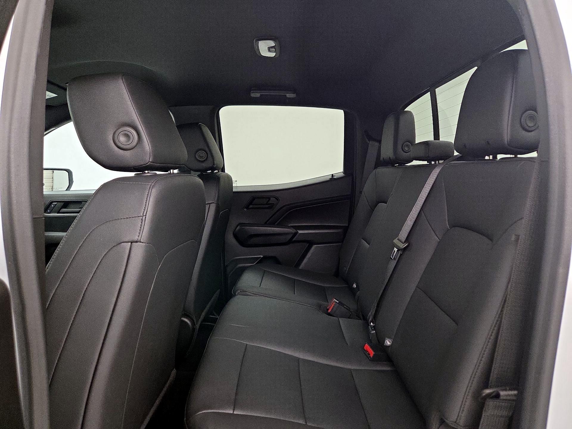 Thumbnail: 2024 Chevrolet Colorado - 19