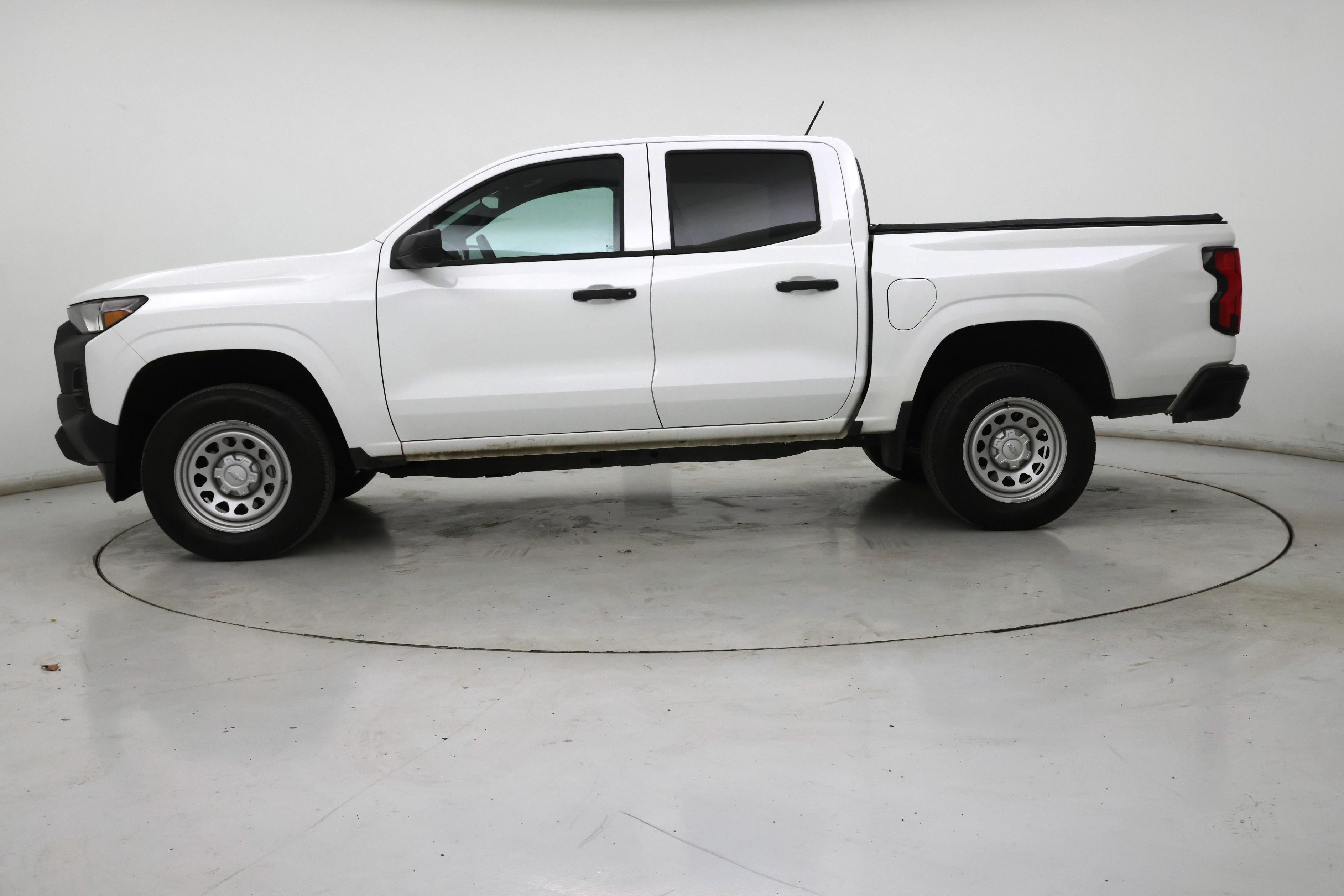 Thumbnail: 2024 Chevrolet Colorado - 3