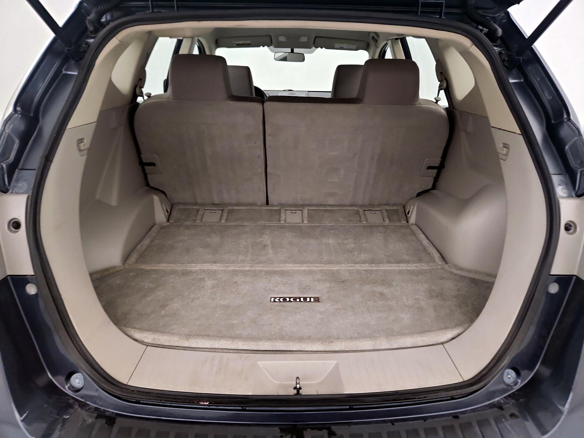 Thumbnail: 2014 Nissan Rogue - 18