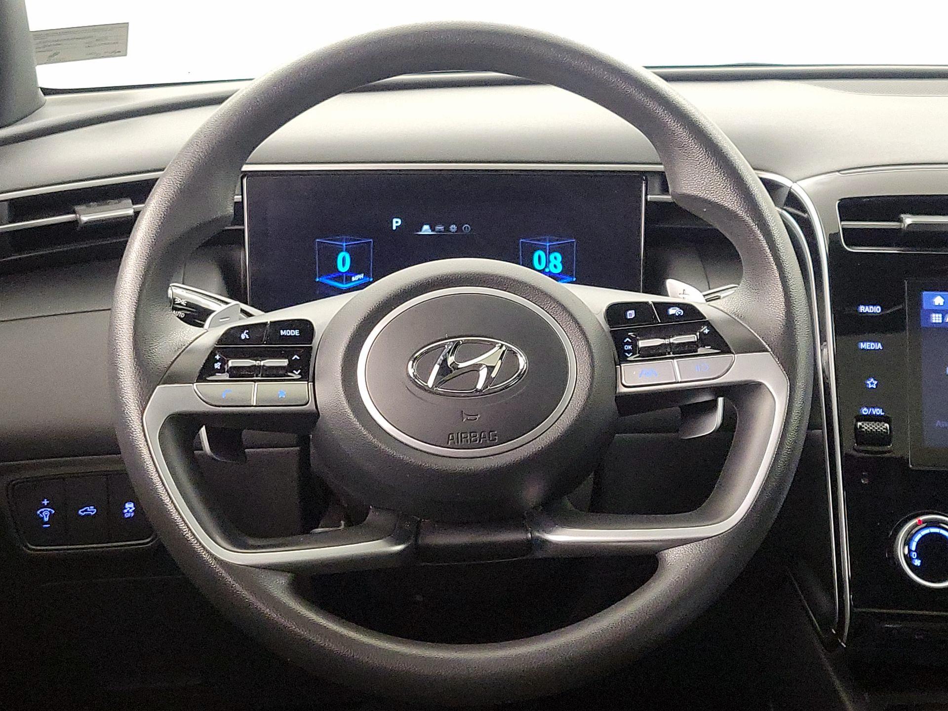 Thumbnail: 2023 Hyundai Santa Cruz - 10