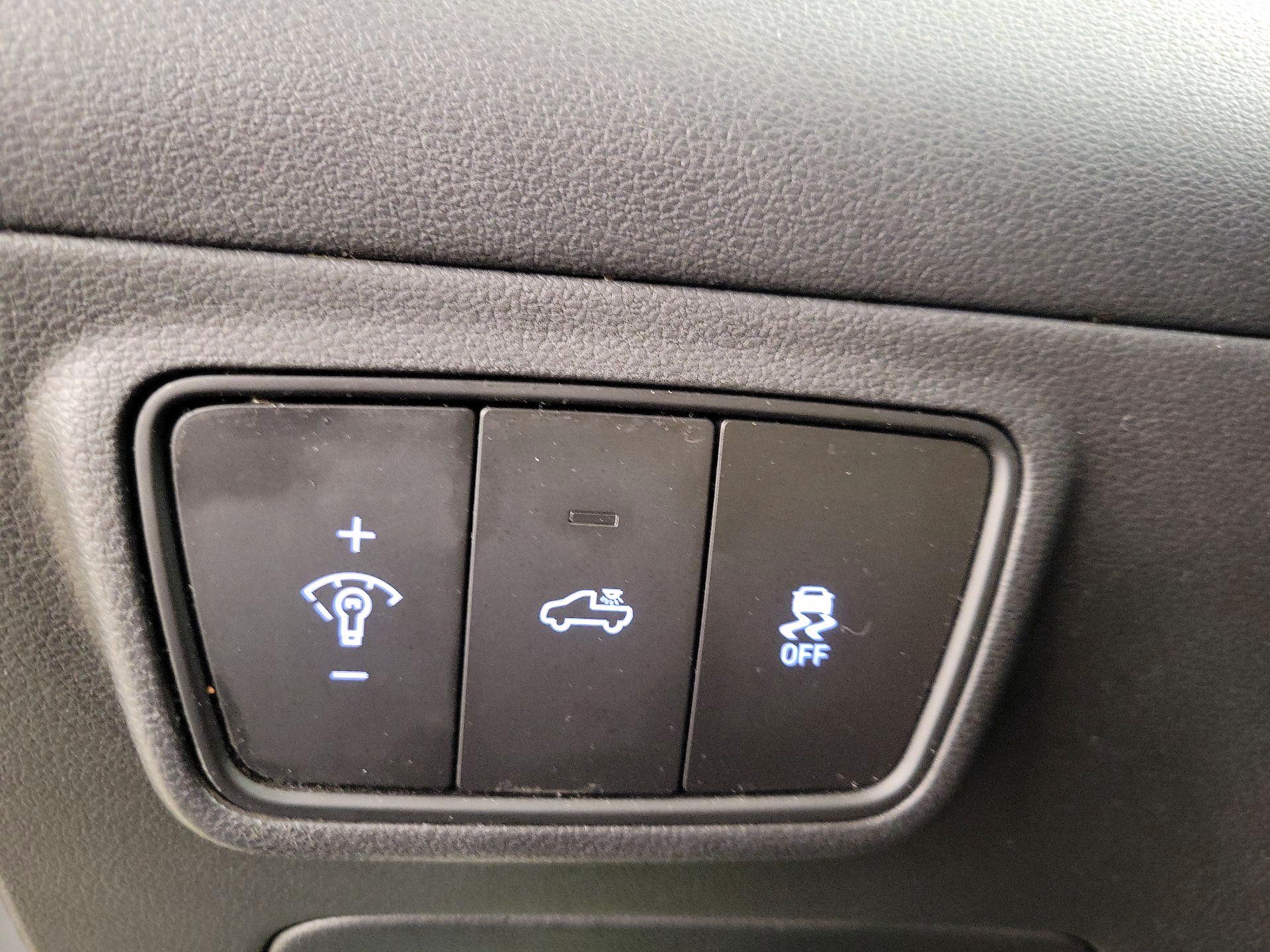 Thumbnail: 2023 Hyundai Santa Cruz - 13