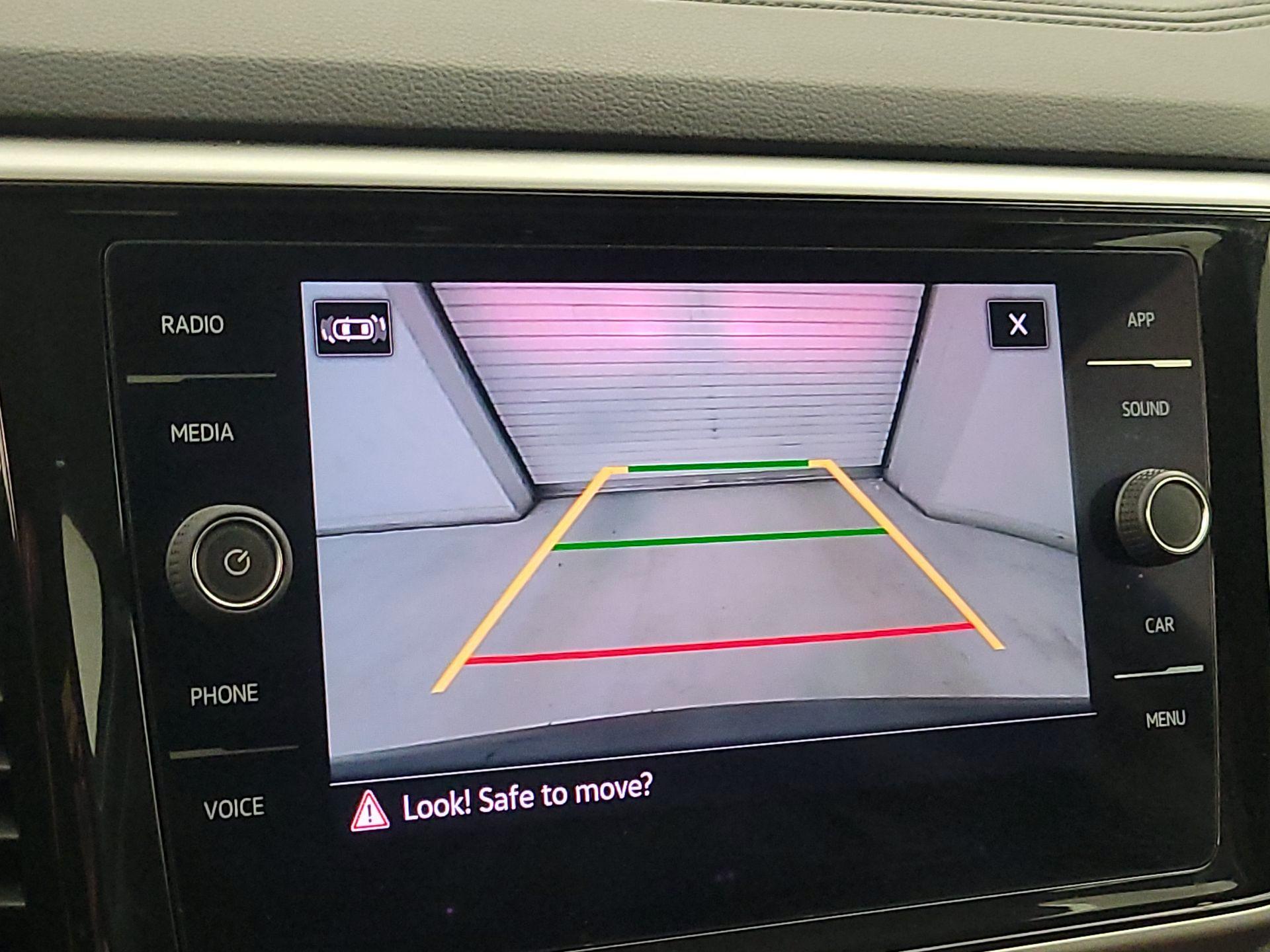 Thumbnail: 2022 Volkswagen Atlas - 14